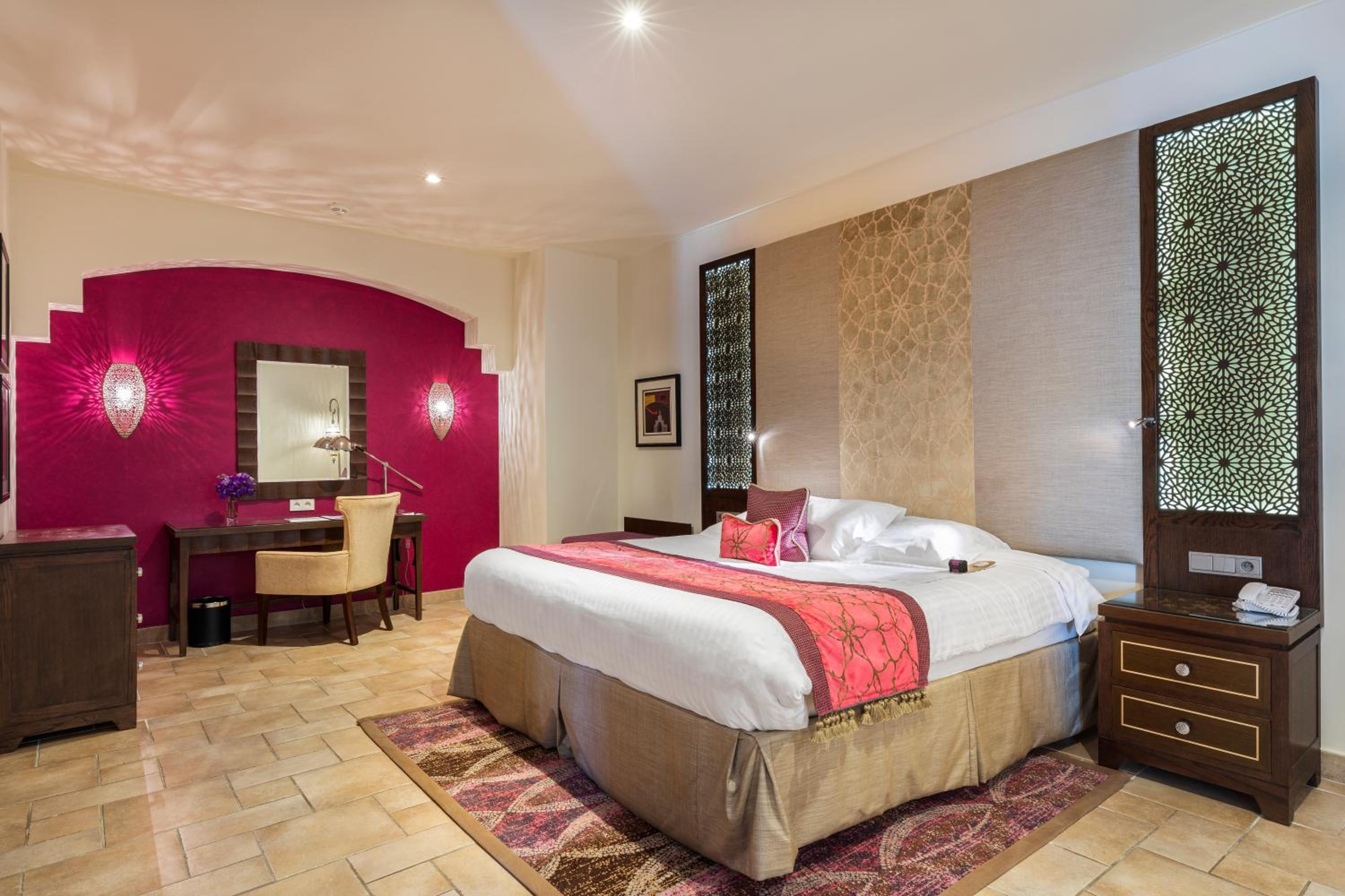 Hillside Suite with Garden View and Balcony - Photo 2