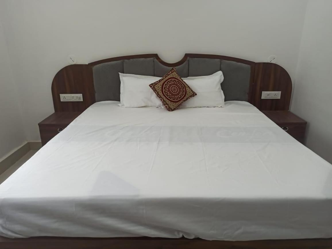 Deluxe Double Room photo 2