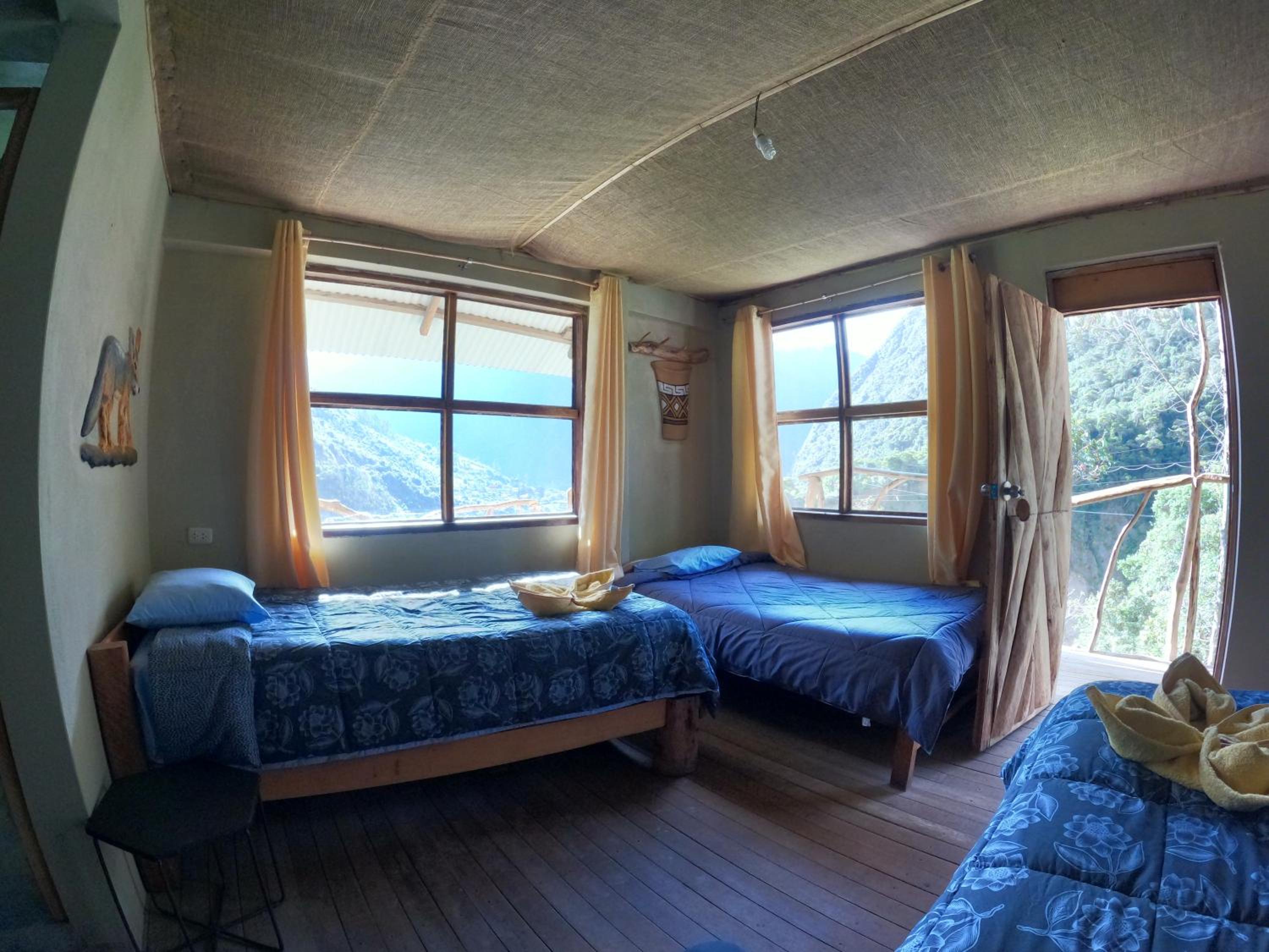 Triple Room with Private Bathroom photo 3