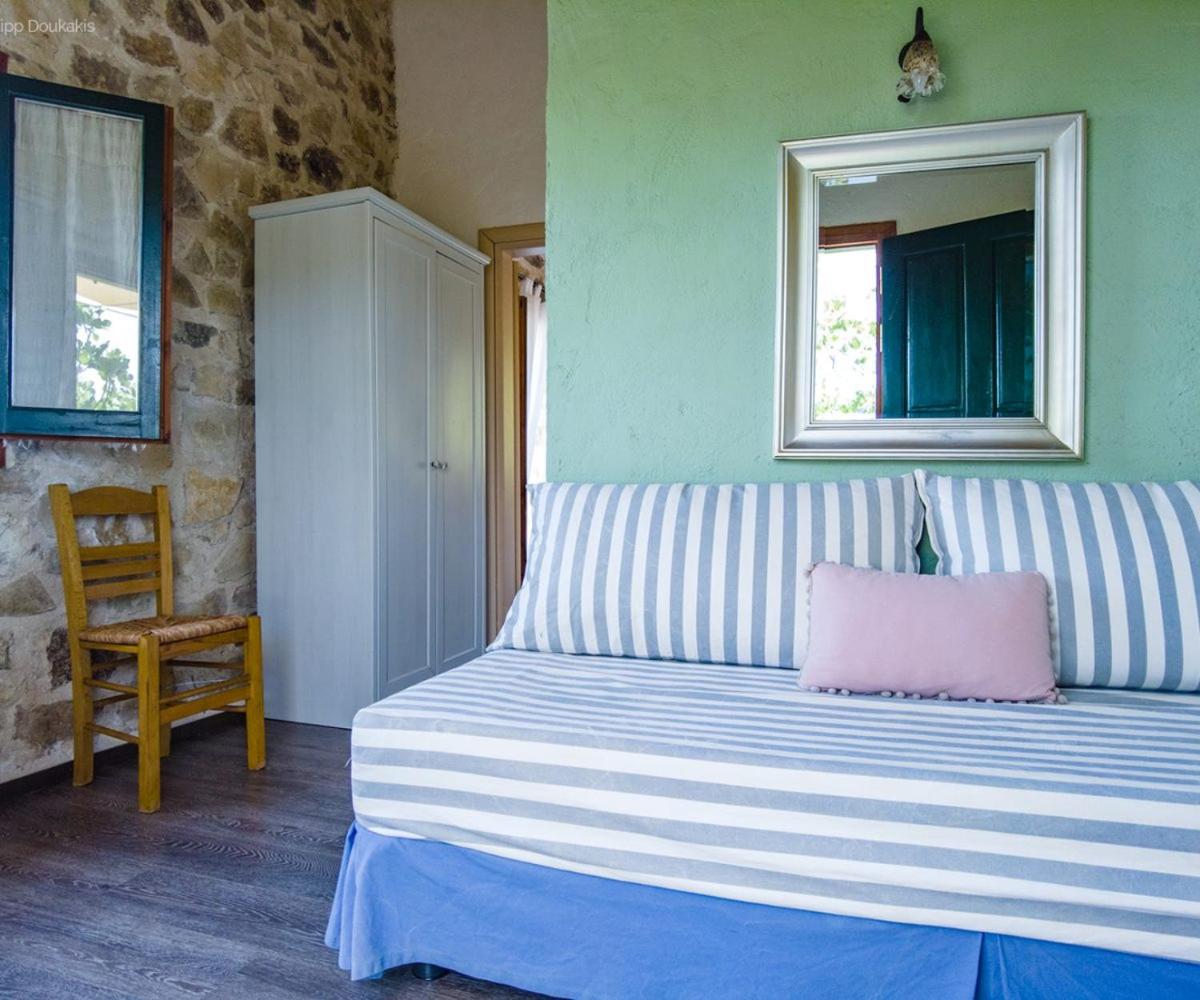 Triple Room with Garden View