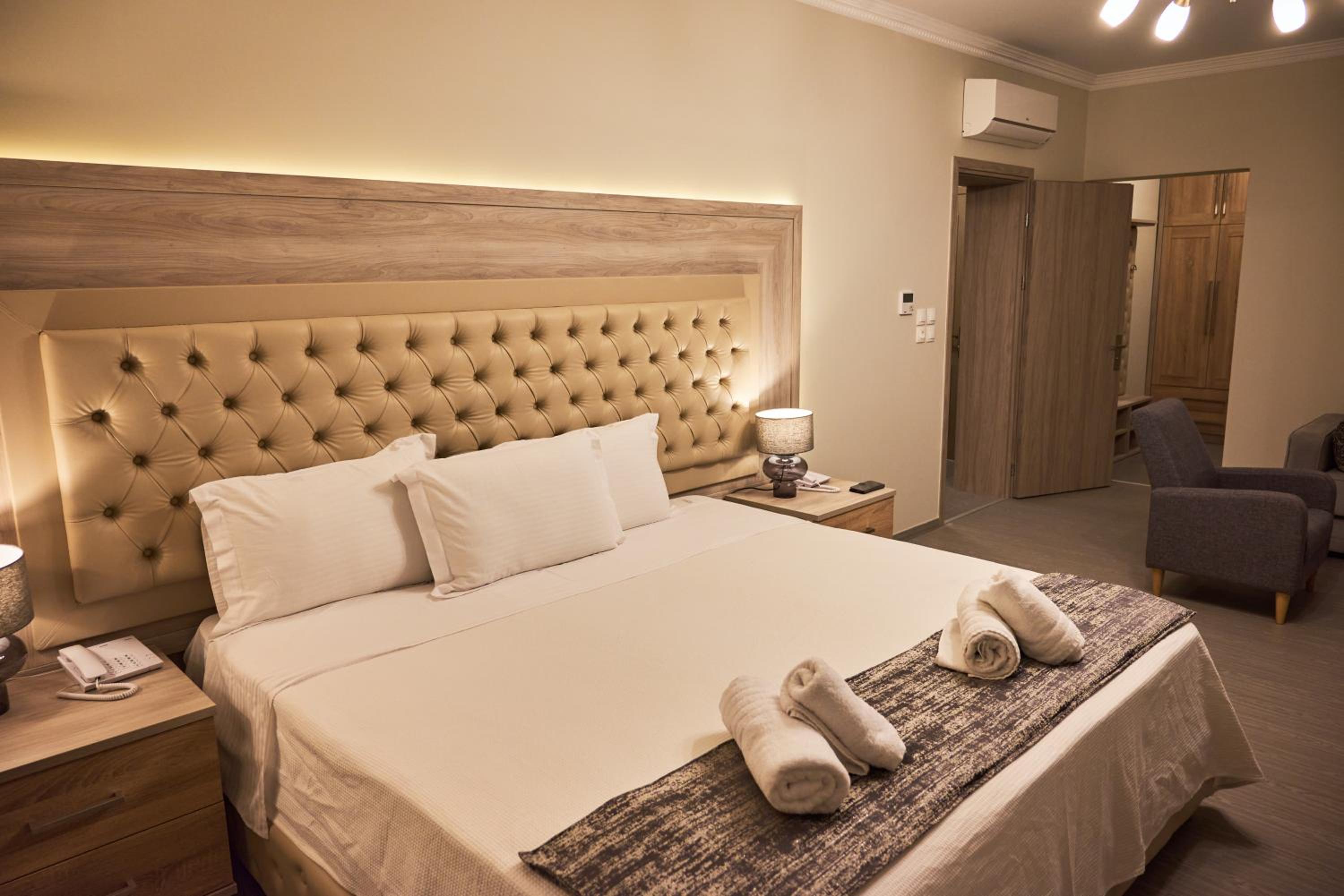 Two-Bedroom Deluxe Apartment