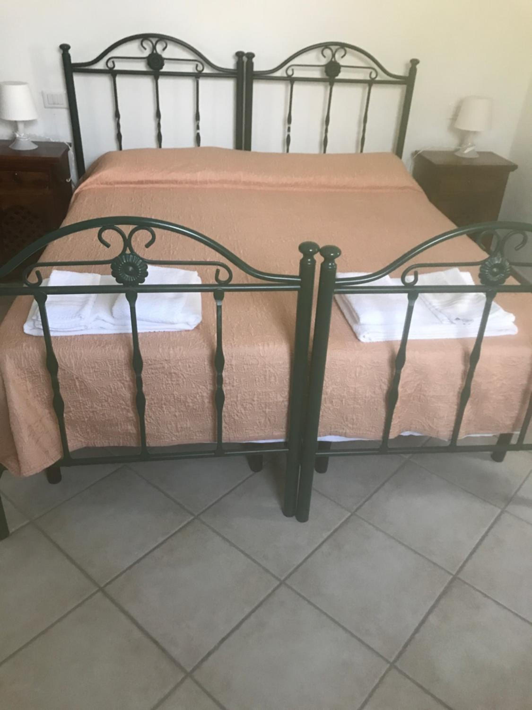 Double or Twin Room - Photo 13