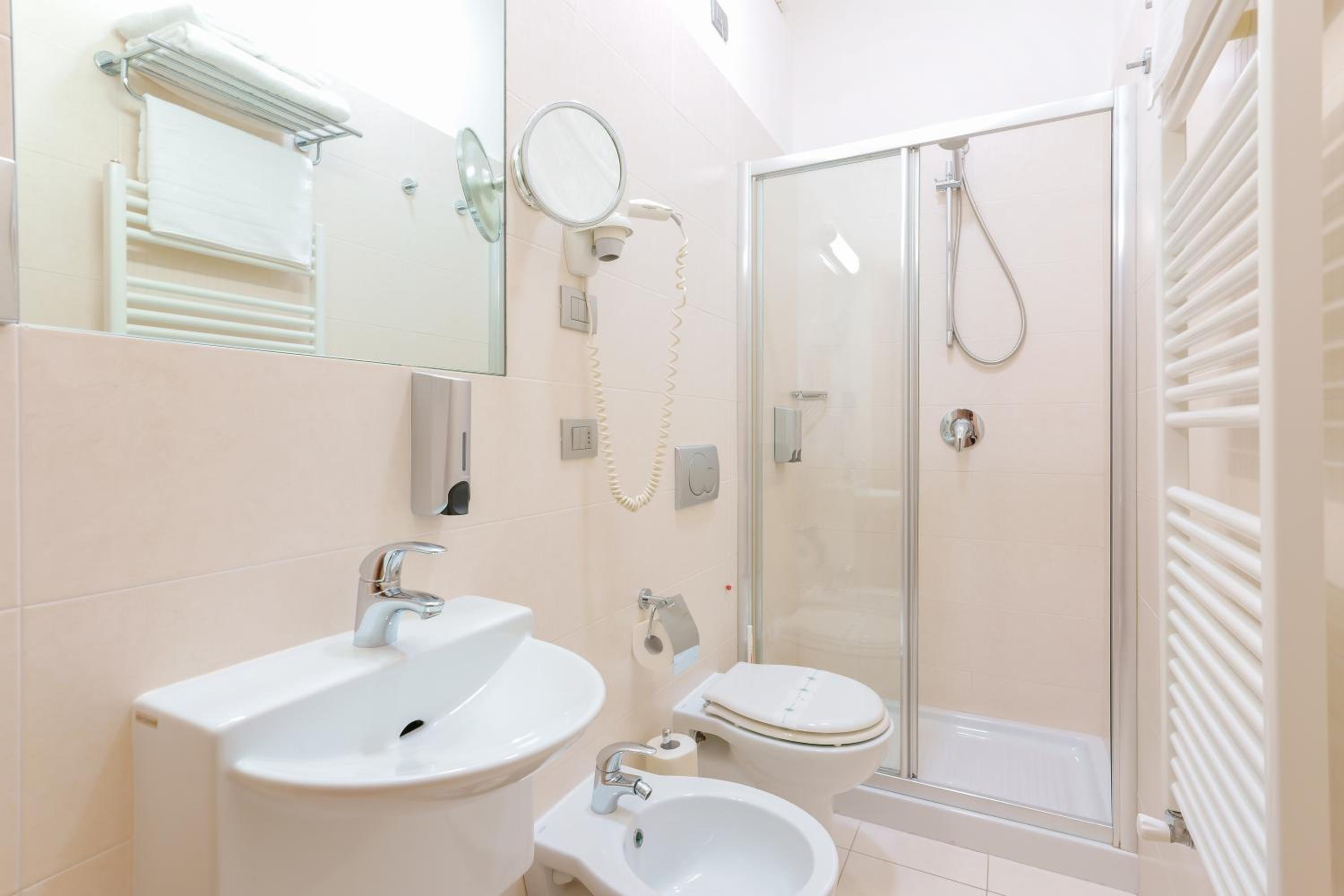 Superior Double or Twin Room photo 3