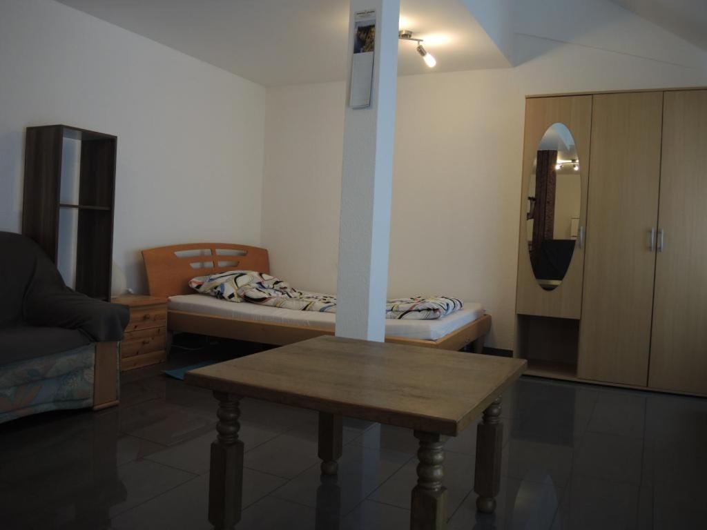 Apartment with Shower photo 1