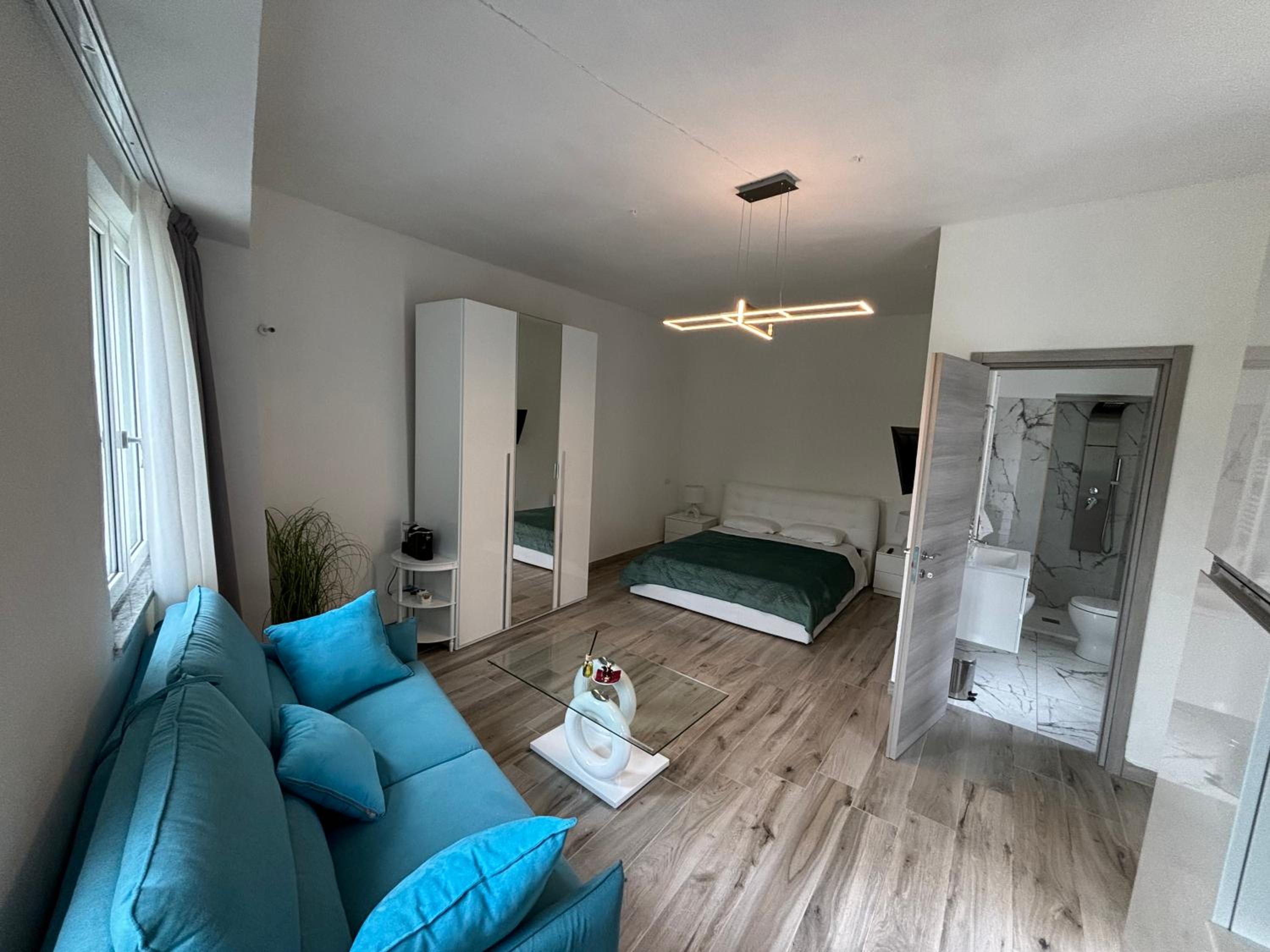 One-Bedroom House photo 1