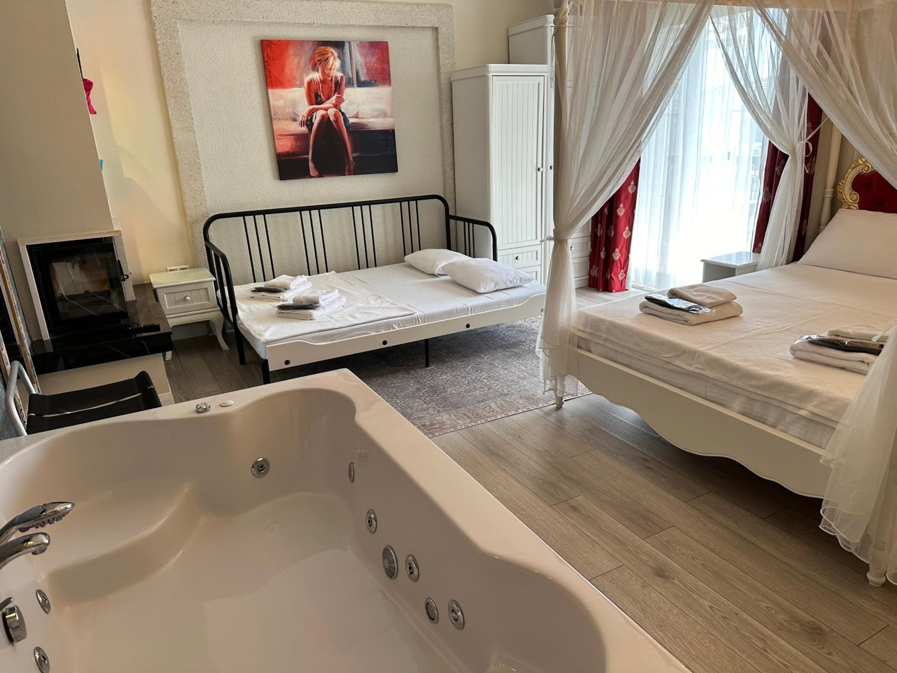 Premium Quadruple Room