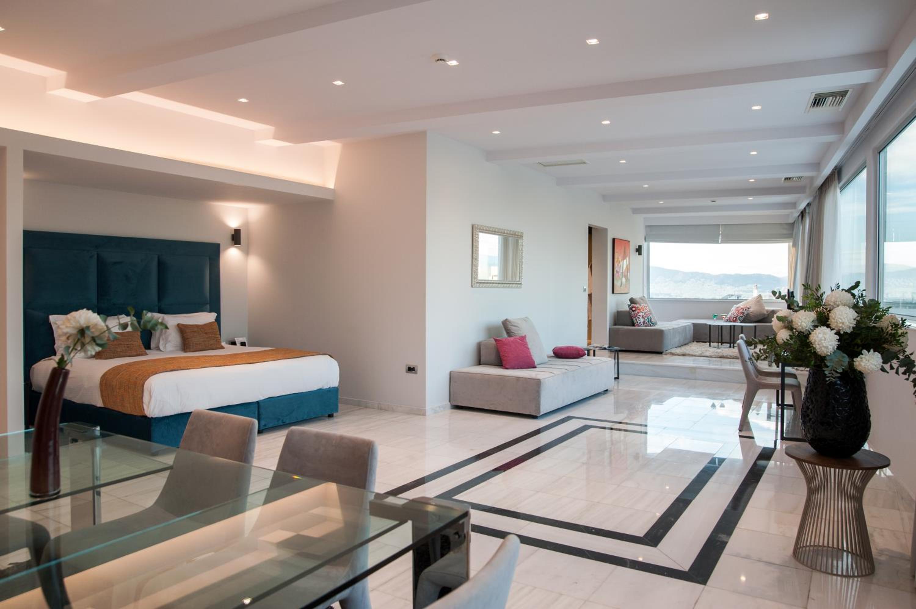 Penthouse Suite with Acropolis View thumbnail 6