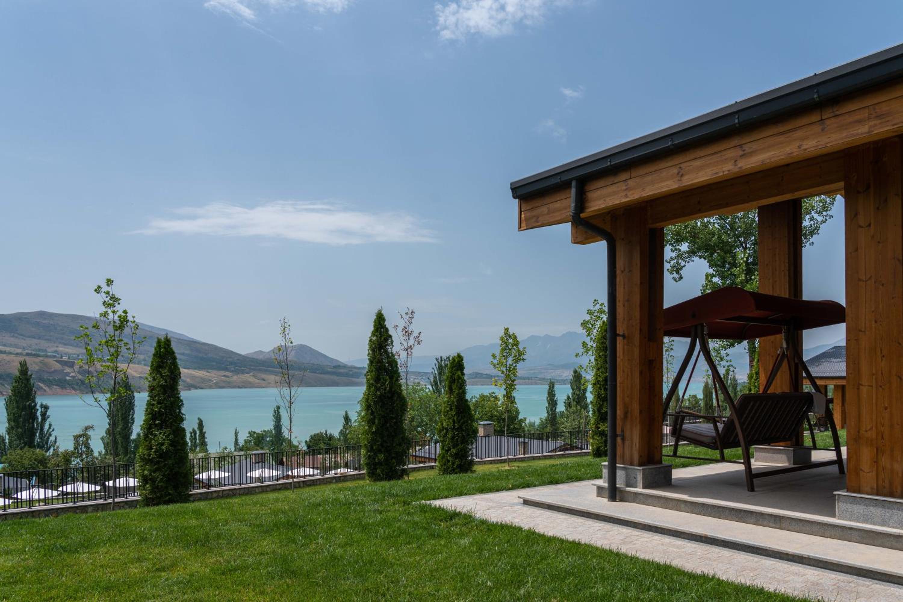Two-Bedroom Chalet - Photo 11