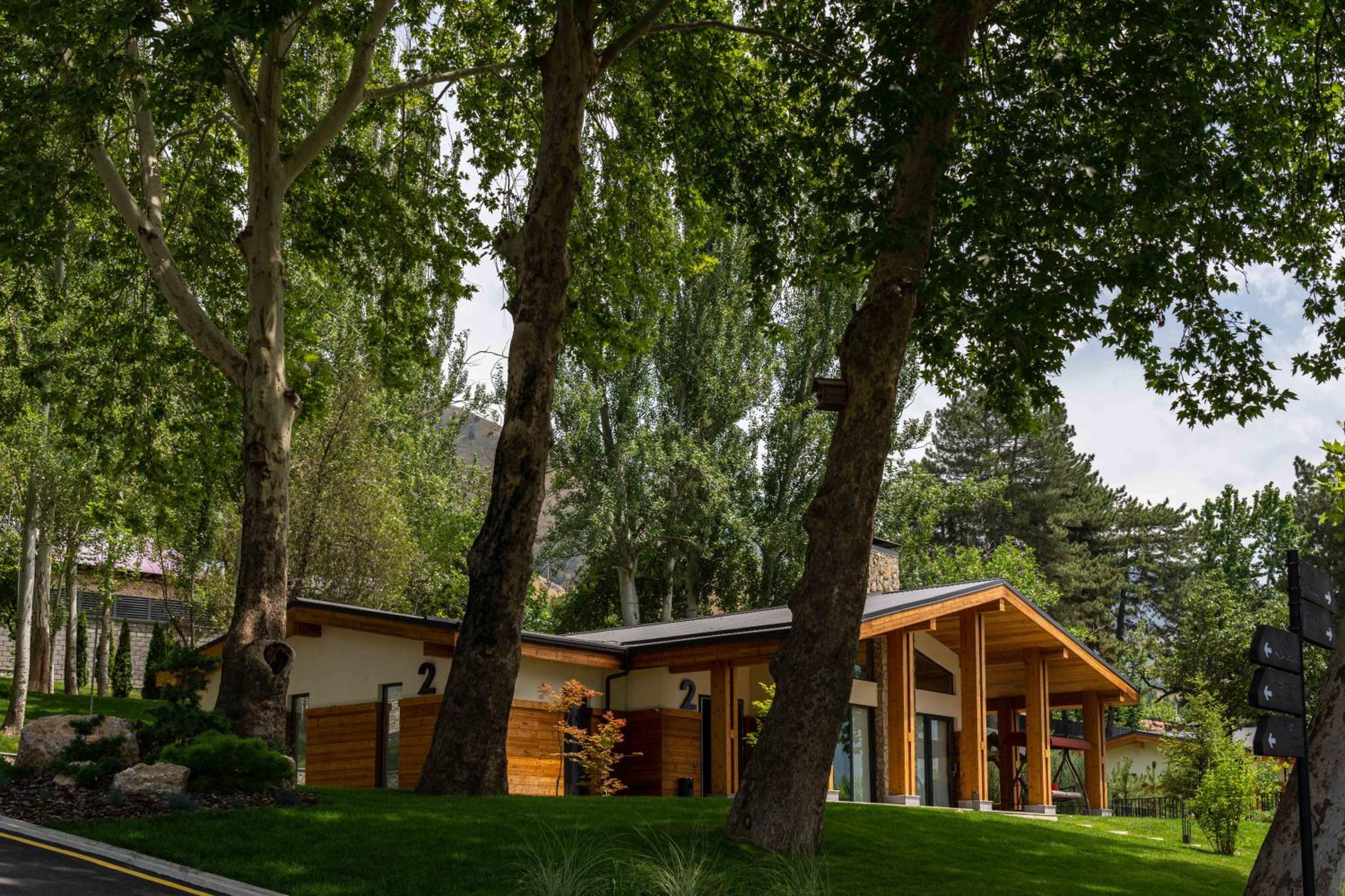Two-Bedroom Chalet - Photo 8