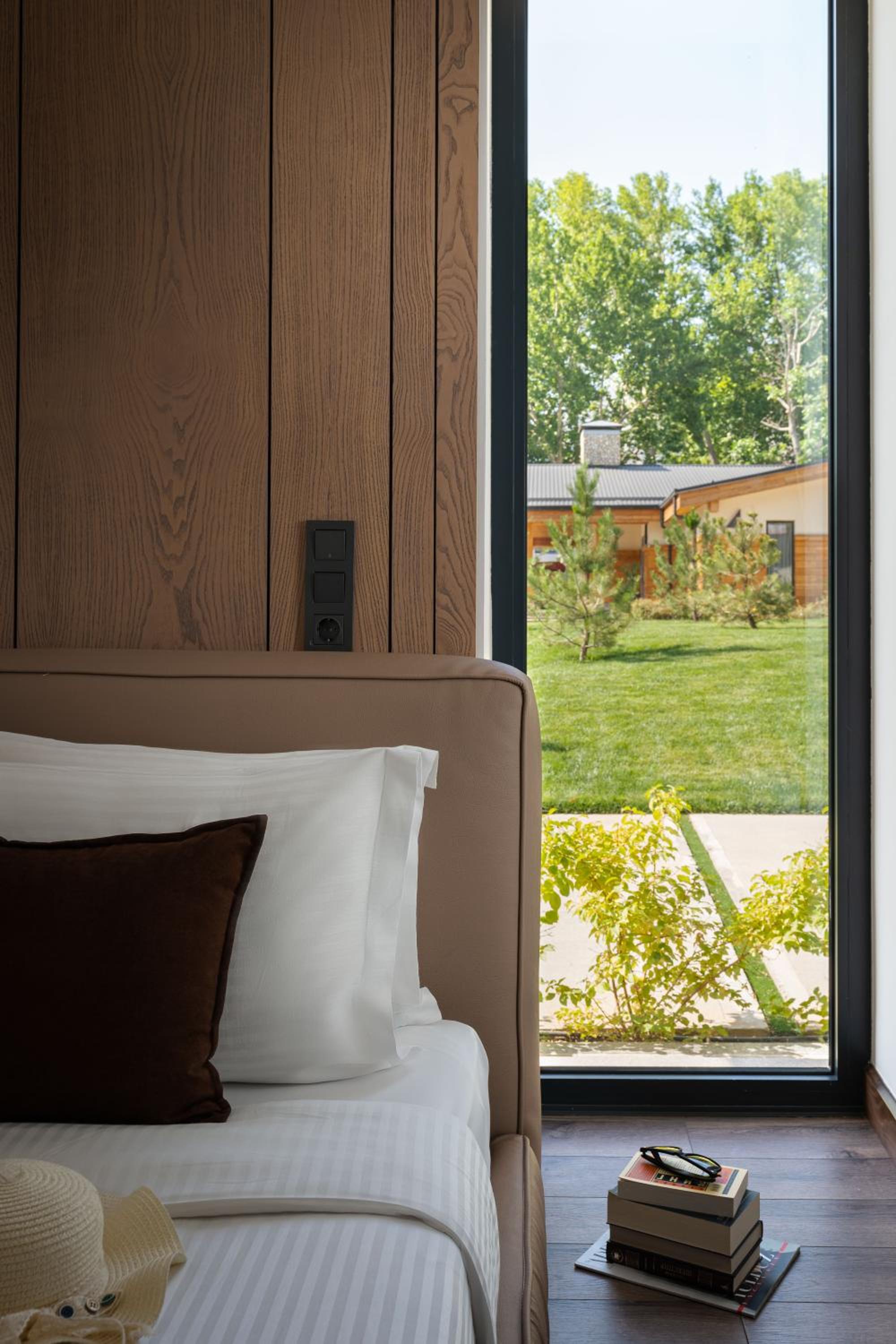 Two-Bedroom Chalet - Photo 7