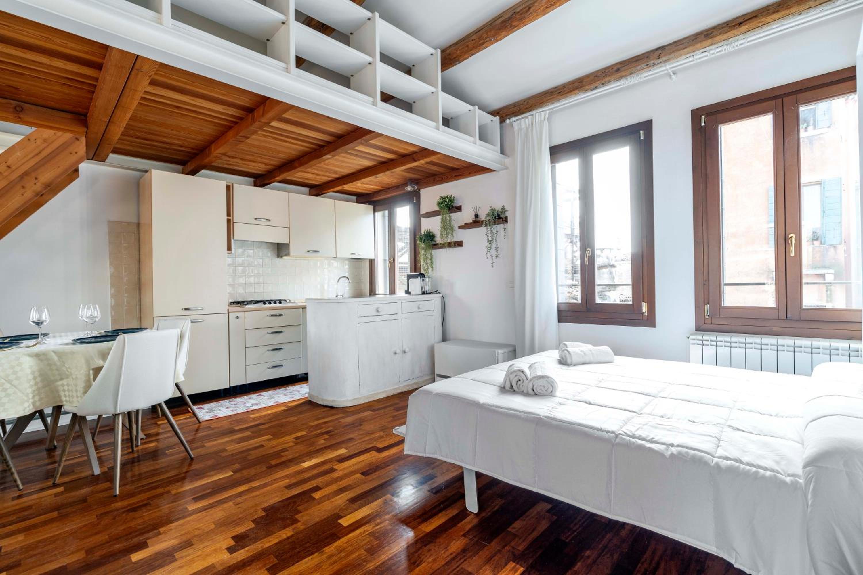 Family Room with Terrace photo 1