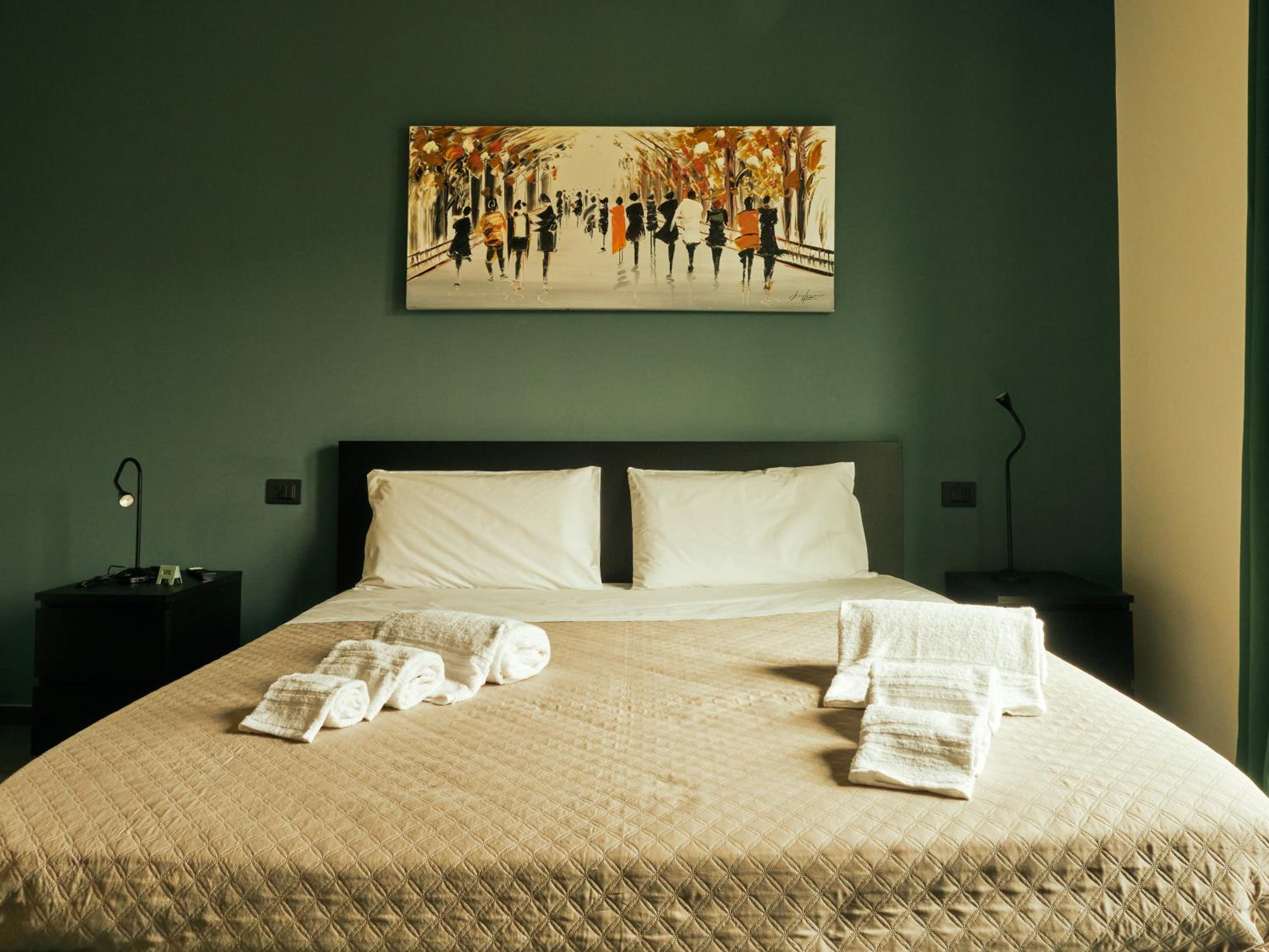 Double Room with Balcony (2 Adults + 1 Child) photo 2