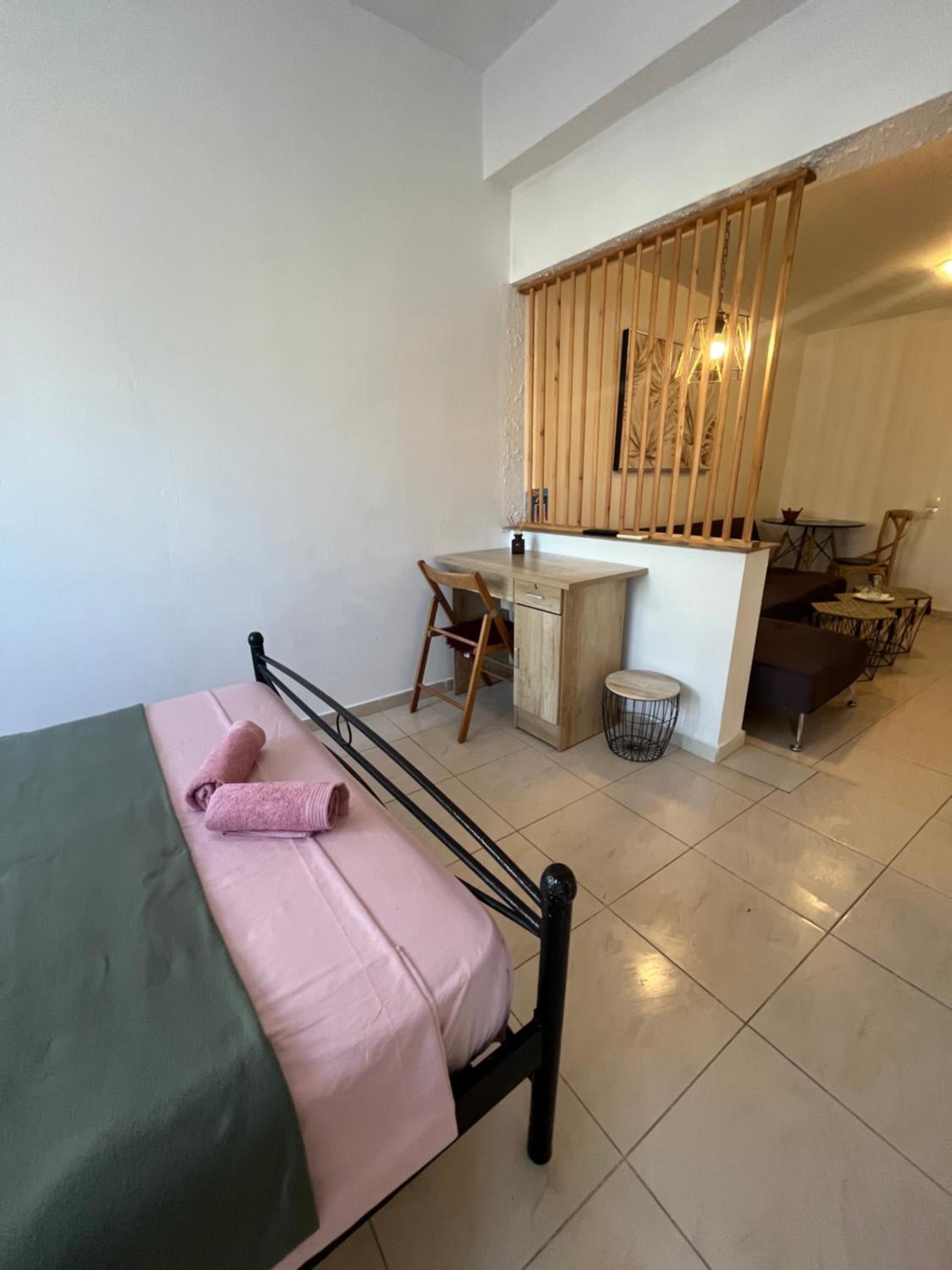 Apartment with Terrace - Photo 3