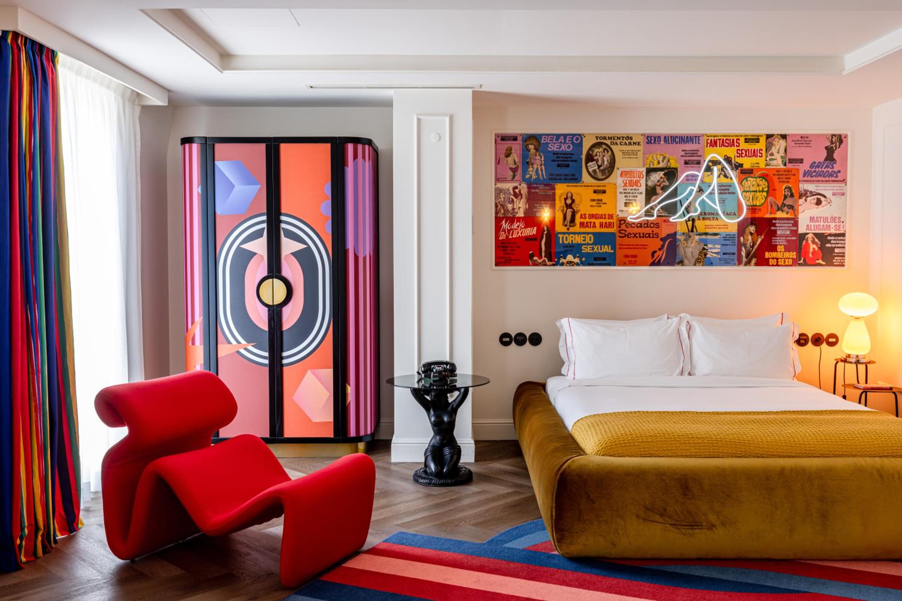 Available room