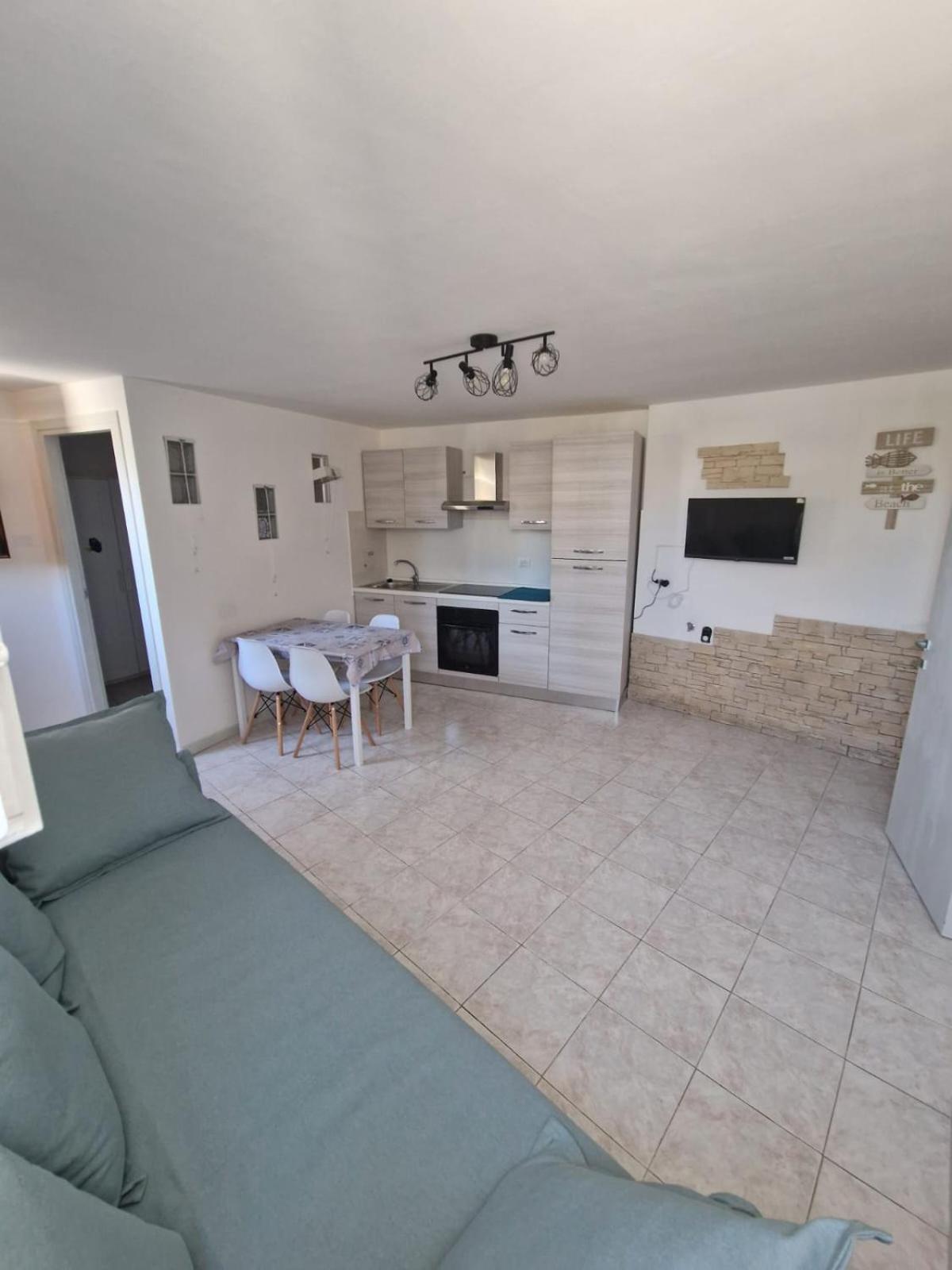 Two-Bedroom House photo 3