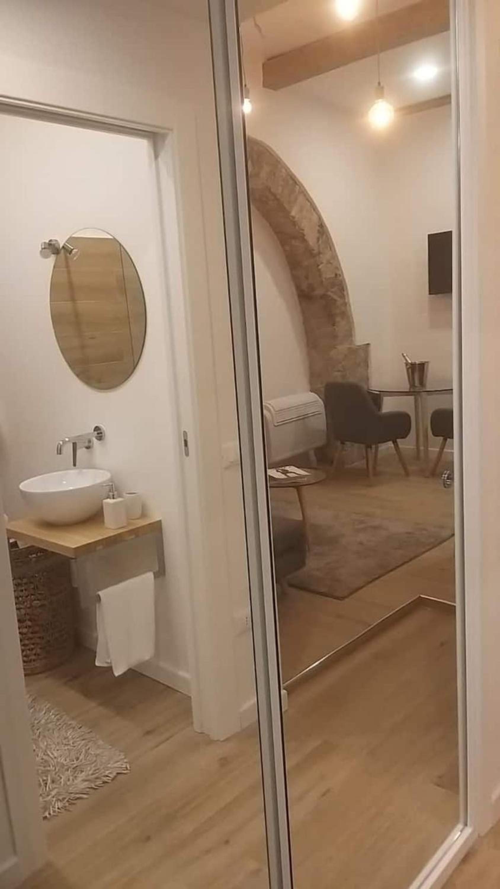 Studio Apartment with Sea View photo 3