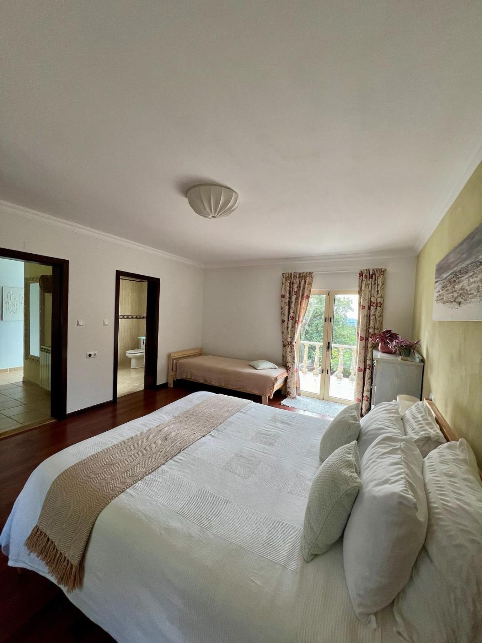 Double Room with Private Bathroom photo 1