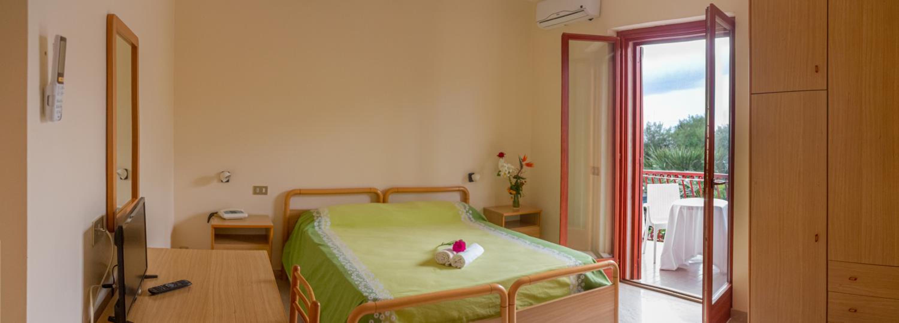 Economy Double Room - Photo 4