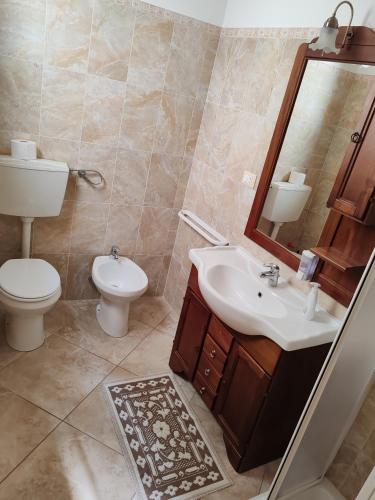 Basic Triple Room photo 2