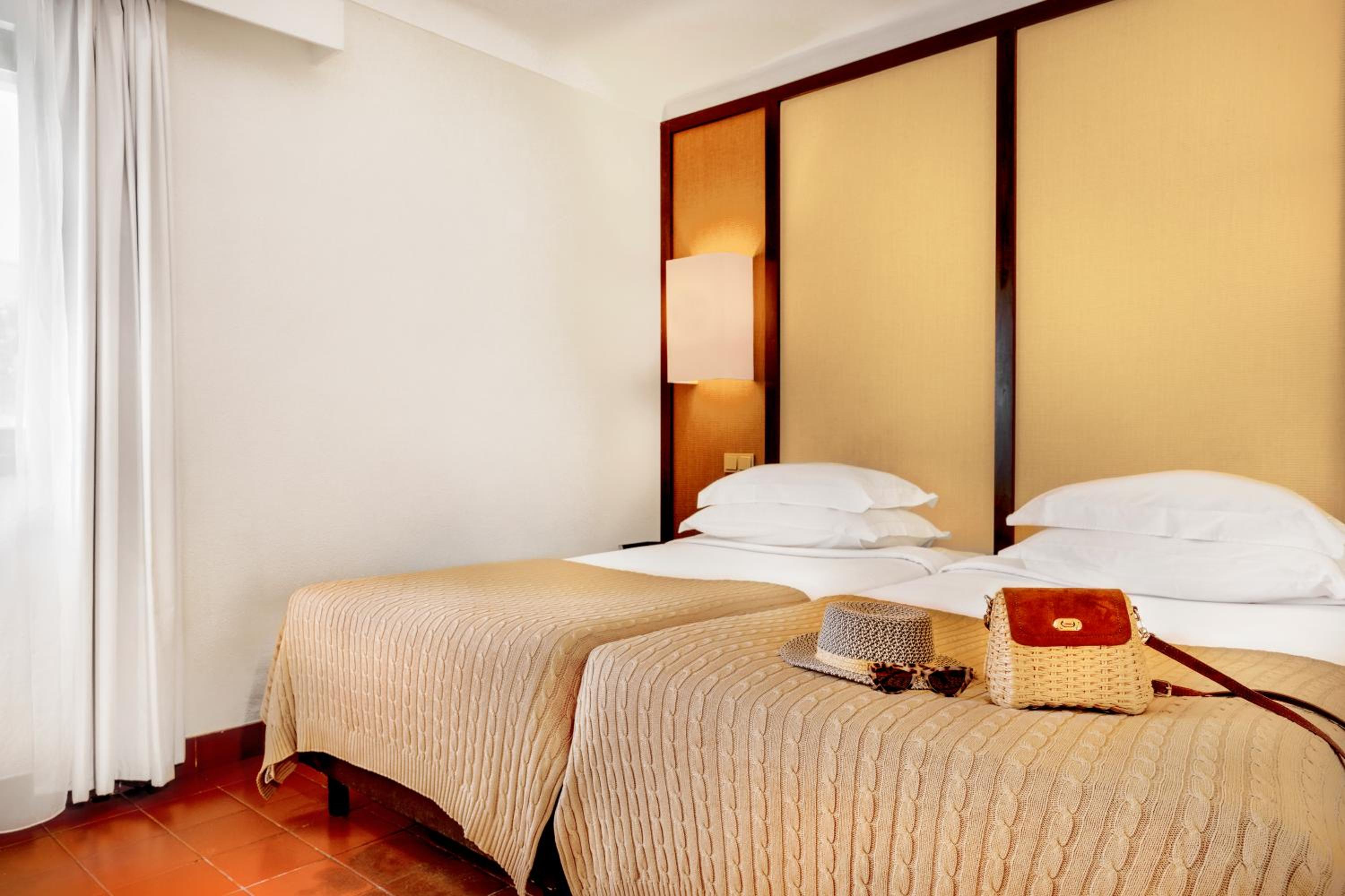 Classic Double or Twin Room - Photo 3