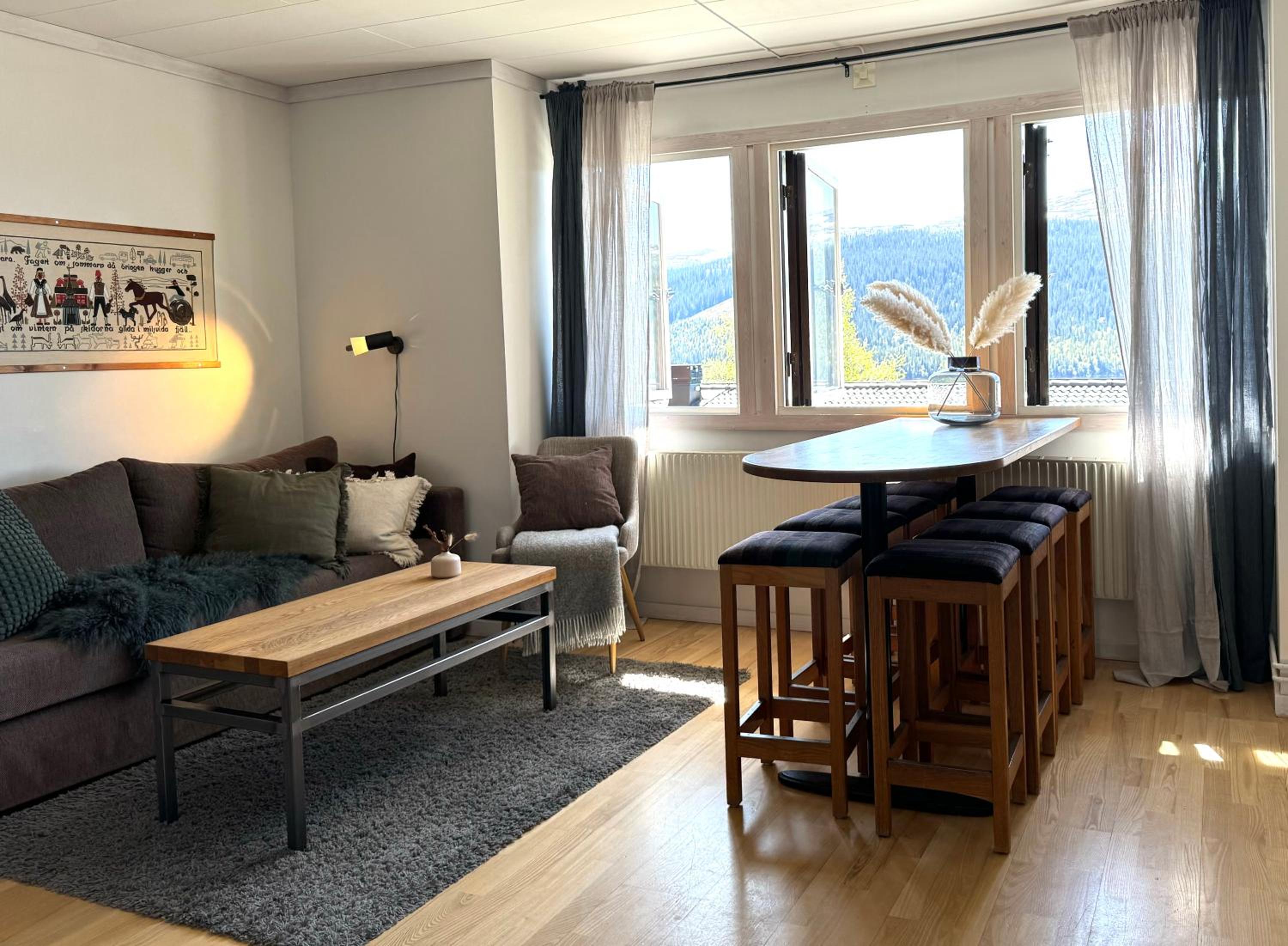 Apartment - Photo 2