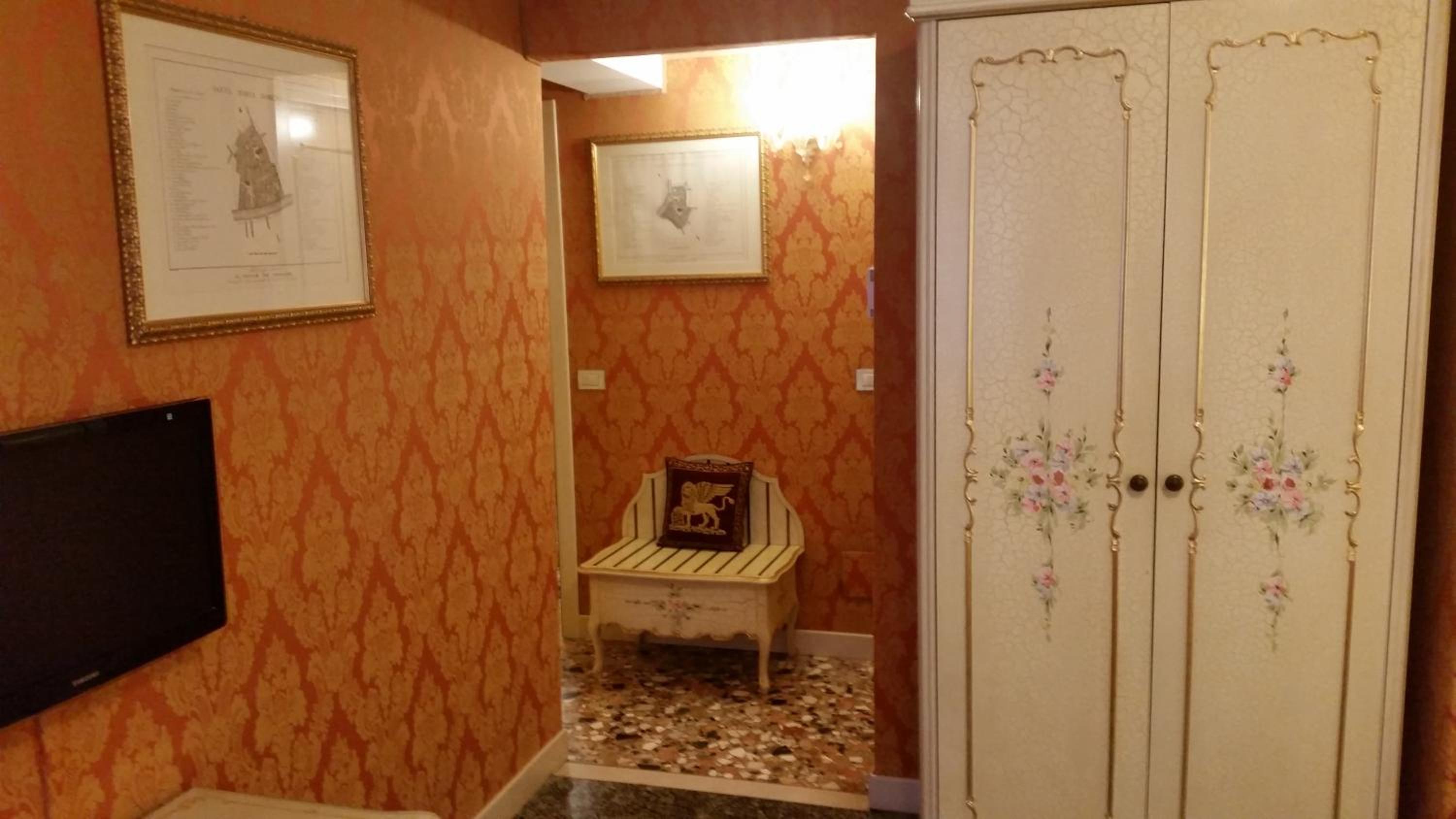 Double or Twin Room photo 2
