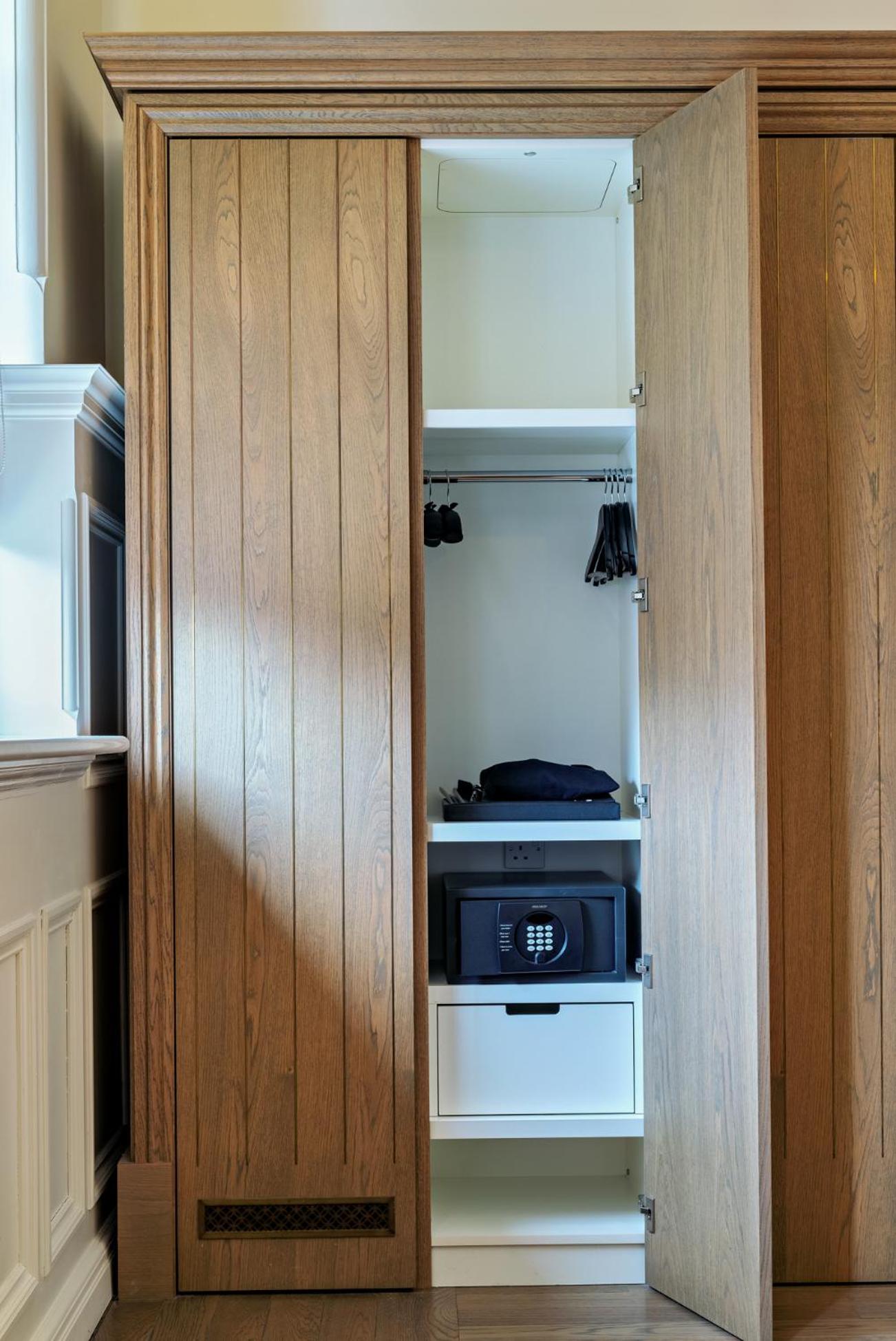 Lalit Suite photo 3