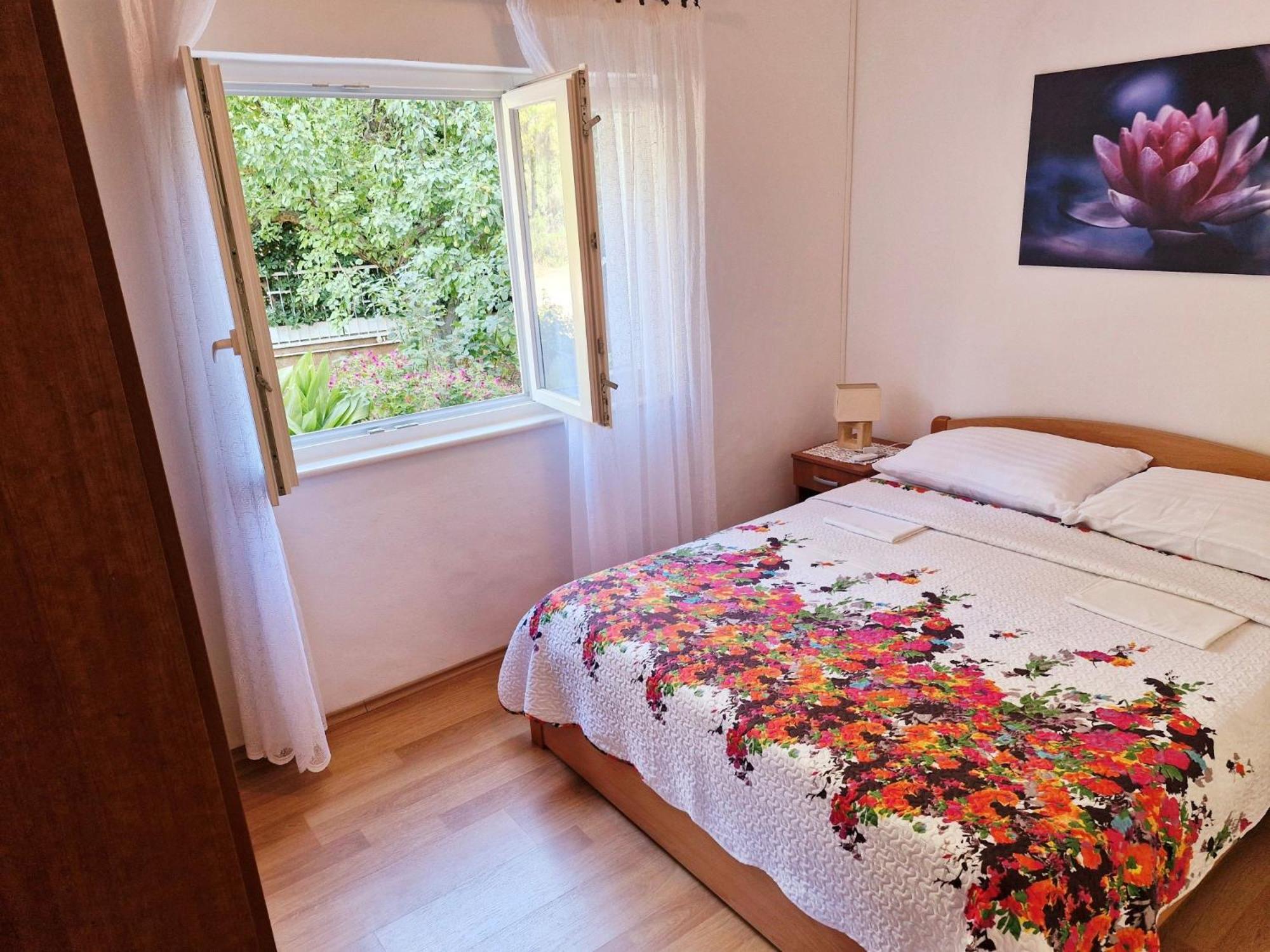 Two-Bedroom Deluxe Apartment with Balcony