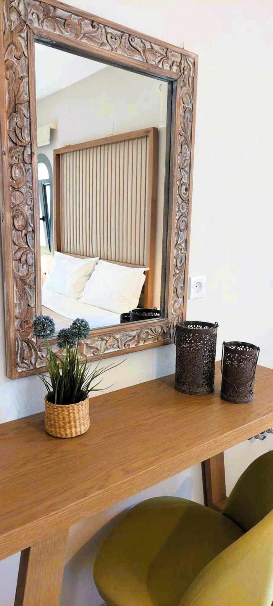 Deluxe Double Room with Balcony - Photo 30