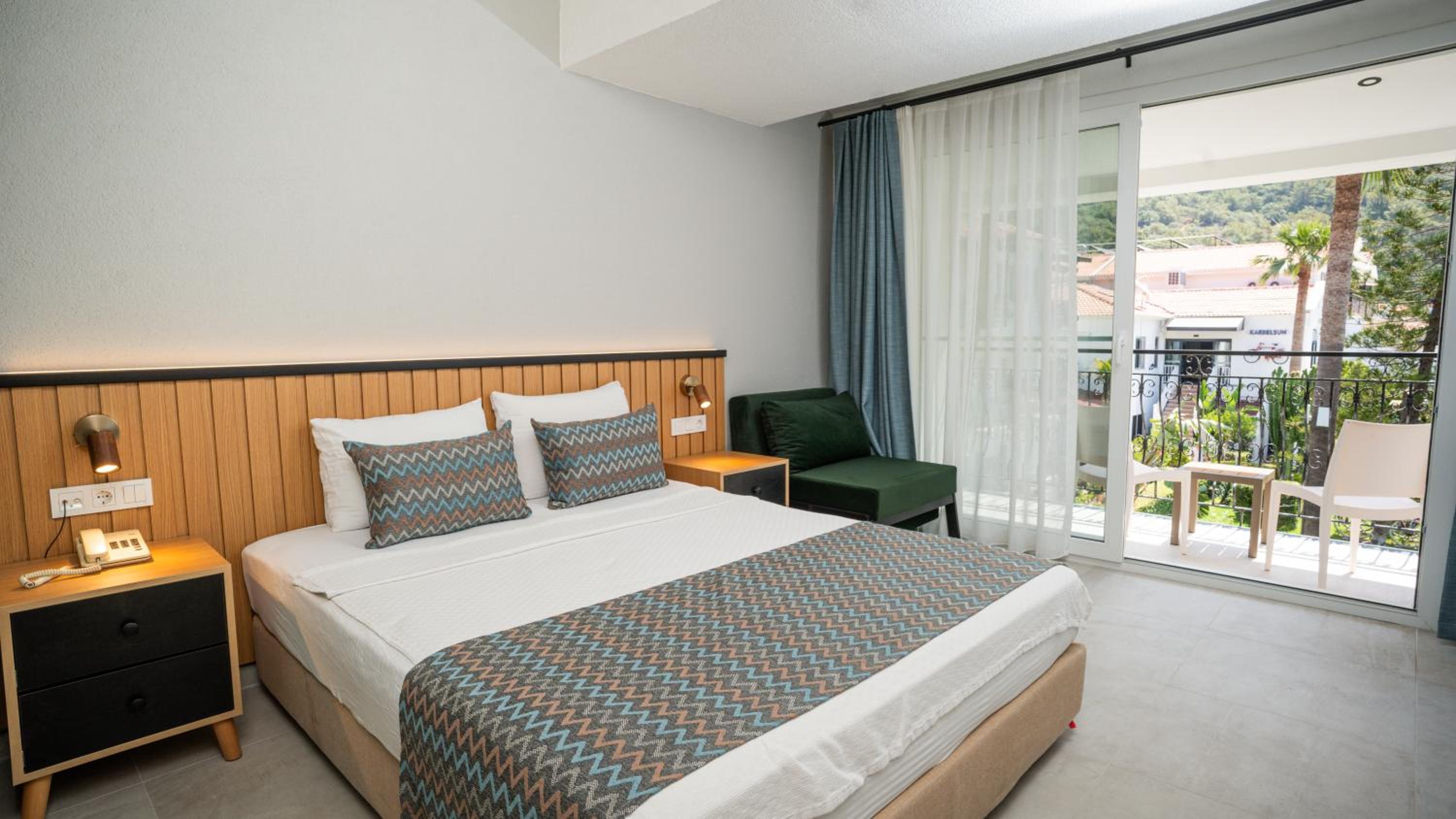 Superior Deluxe Double or Twin Room