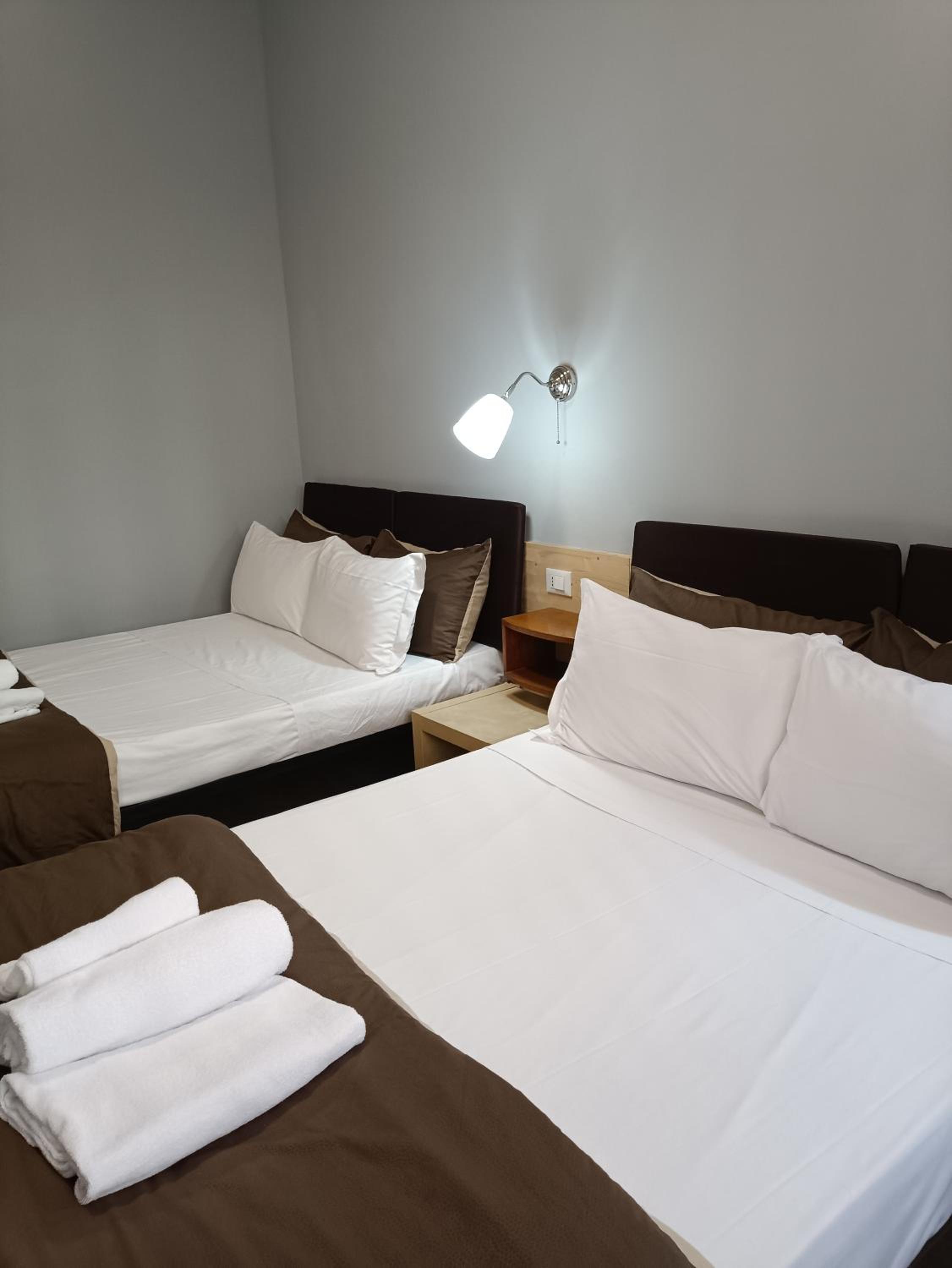 Executive Queen Room with Two Queen Beds photo 1