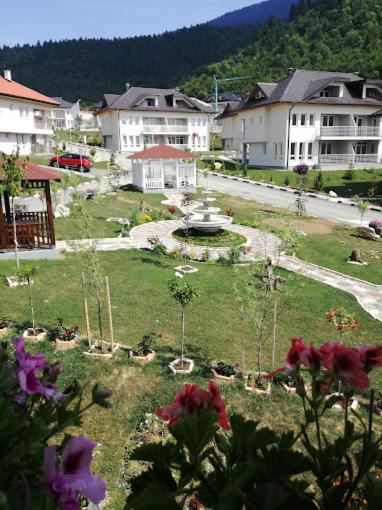 Villa with Garden View