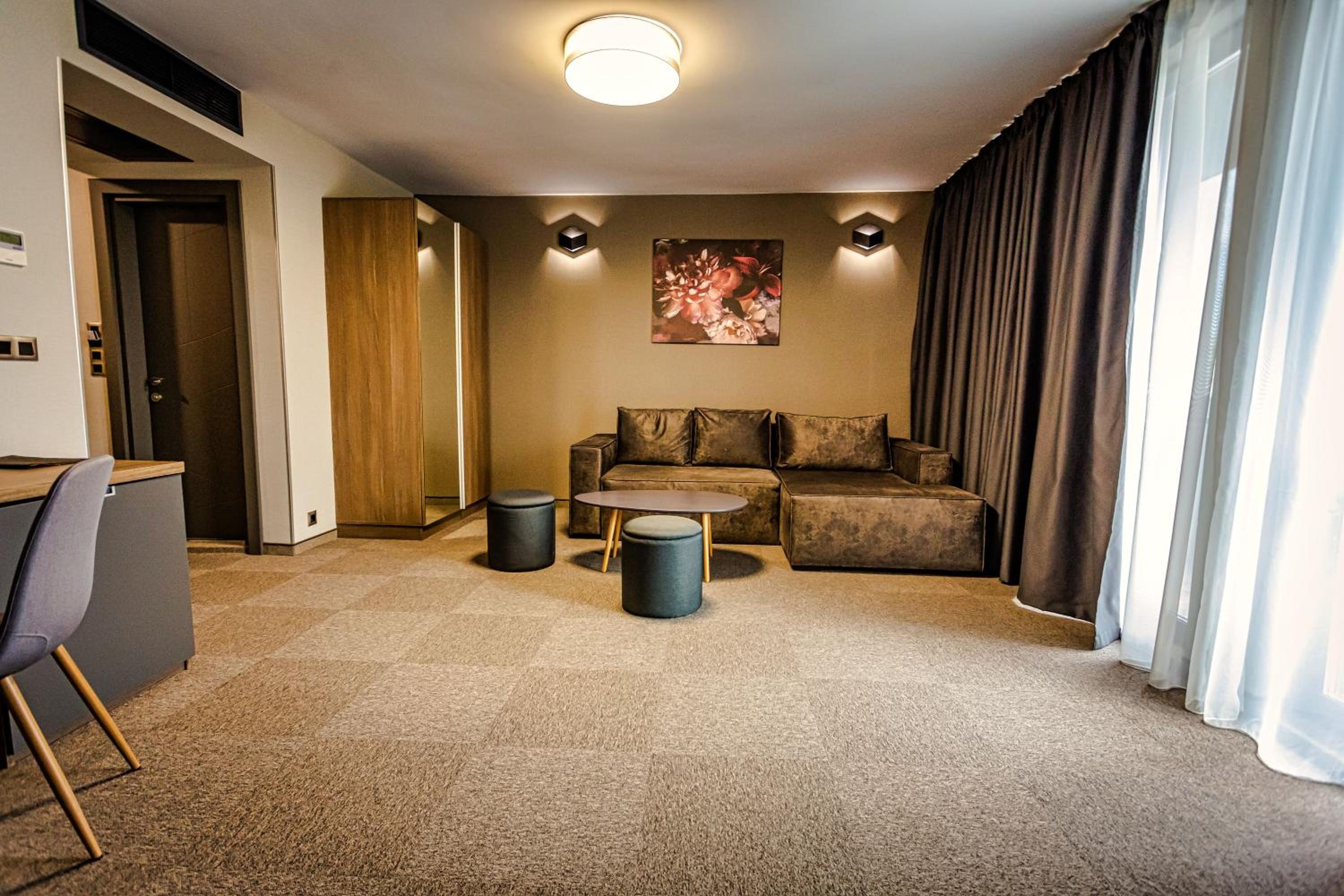 Superior Apartment