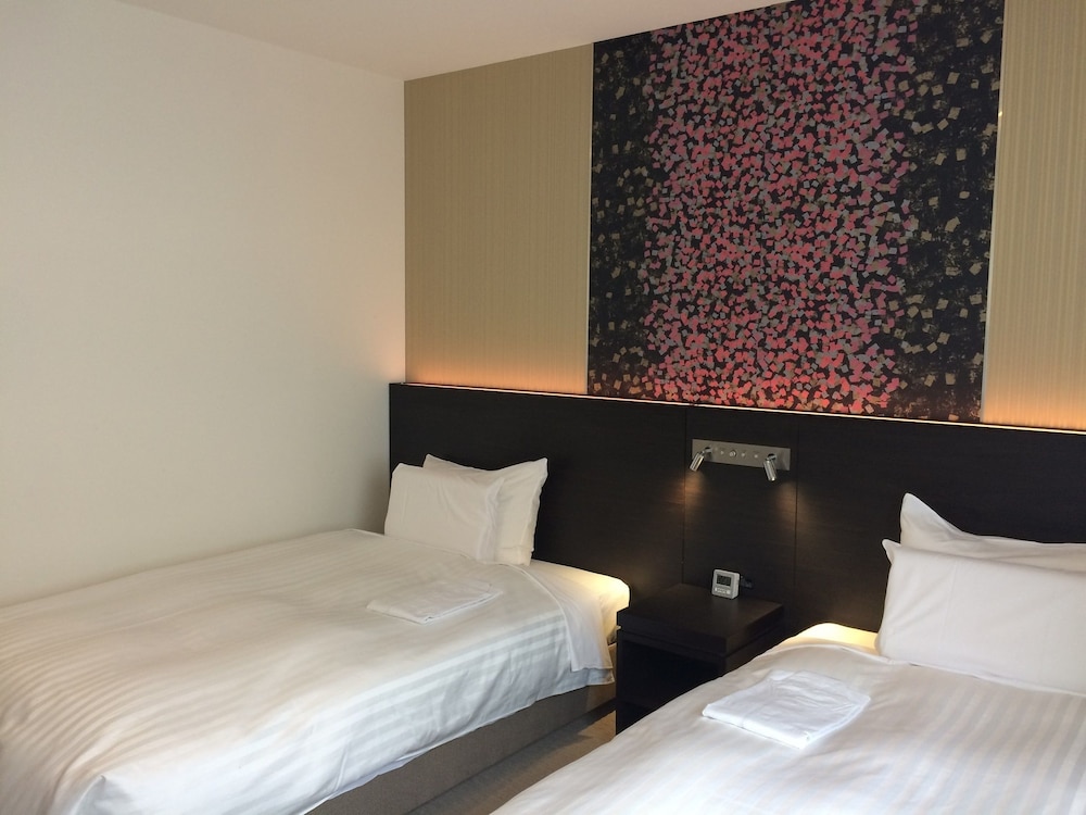 Standard Twin Room, Smoking