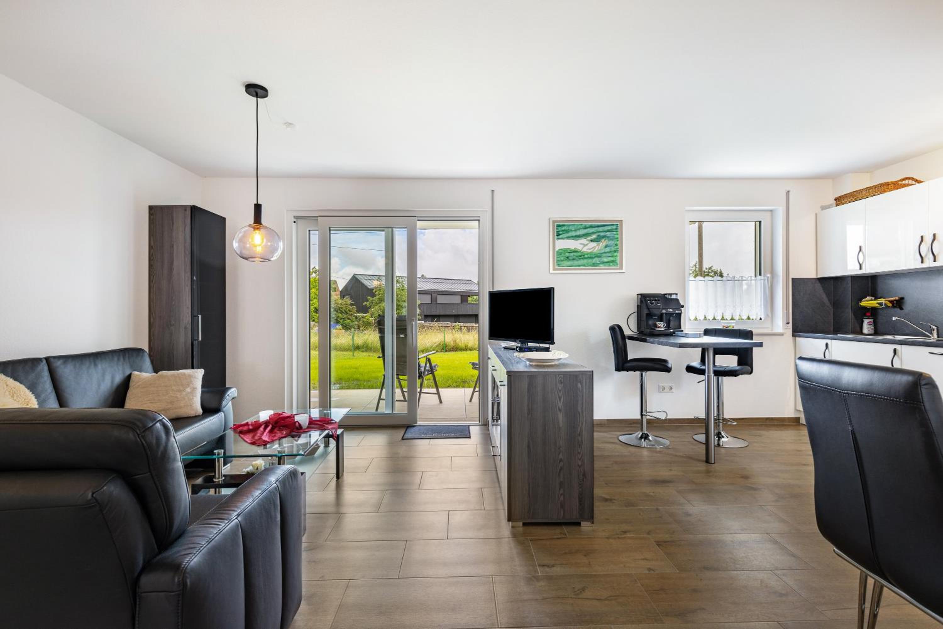 Two-Bedroom Deluxe Apartment with Garden View