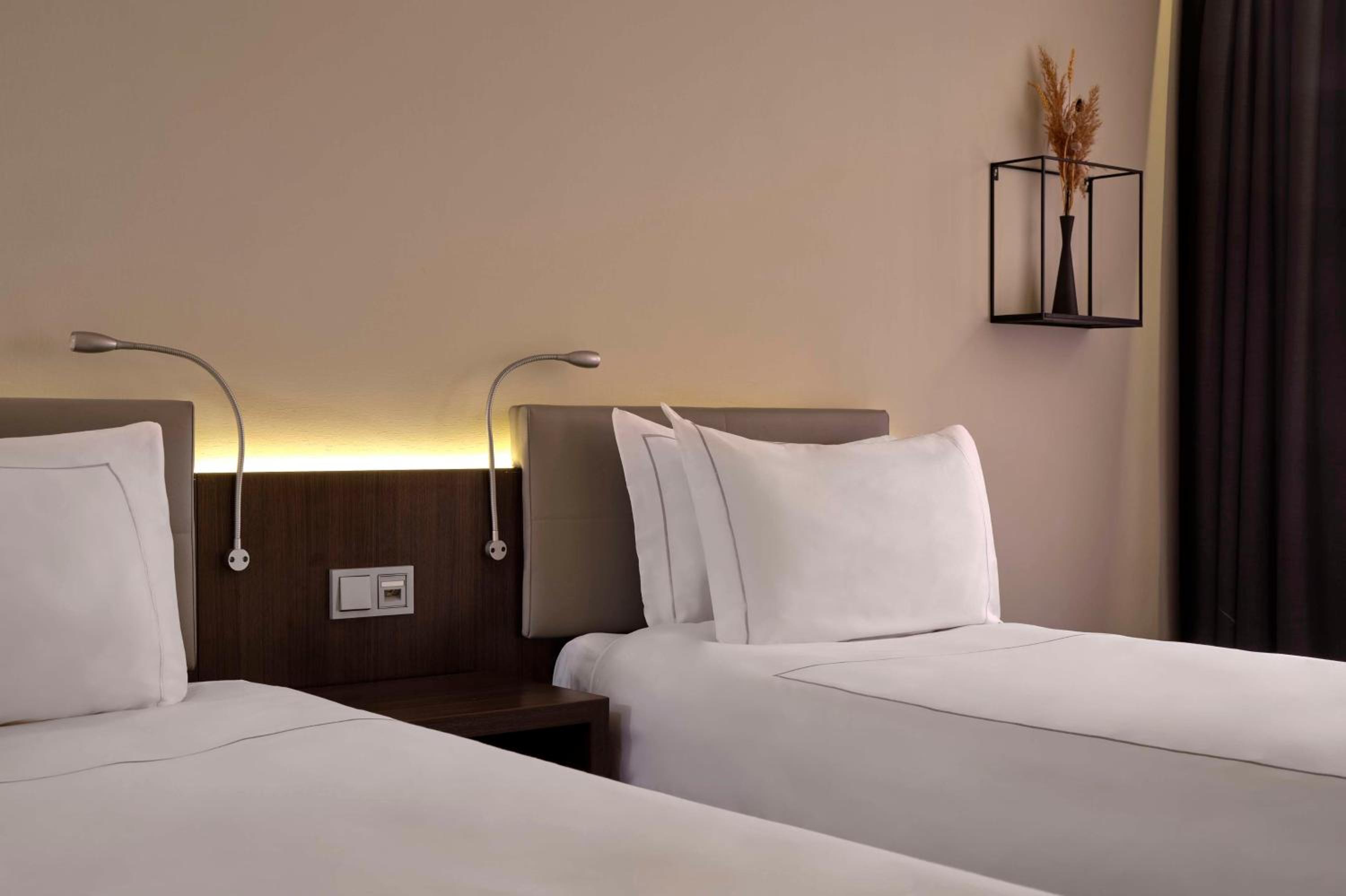 Superior Twin Room - Photo 3