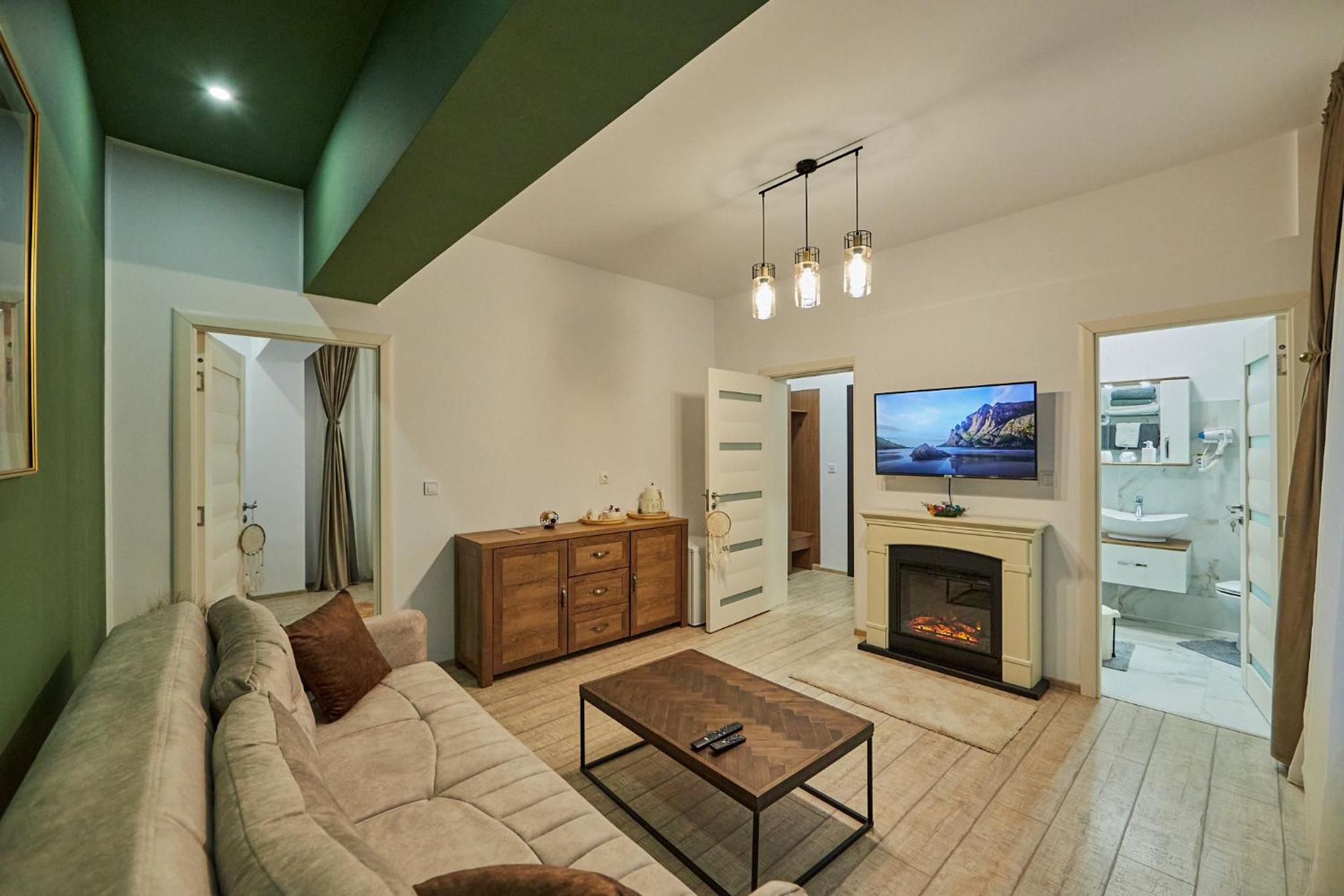 One-Bedroom Apartment photo 1