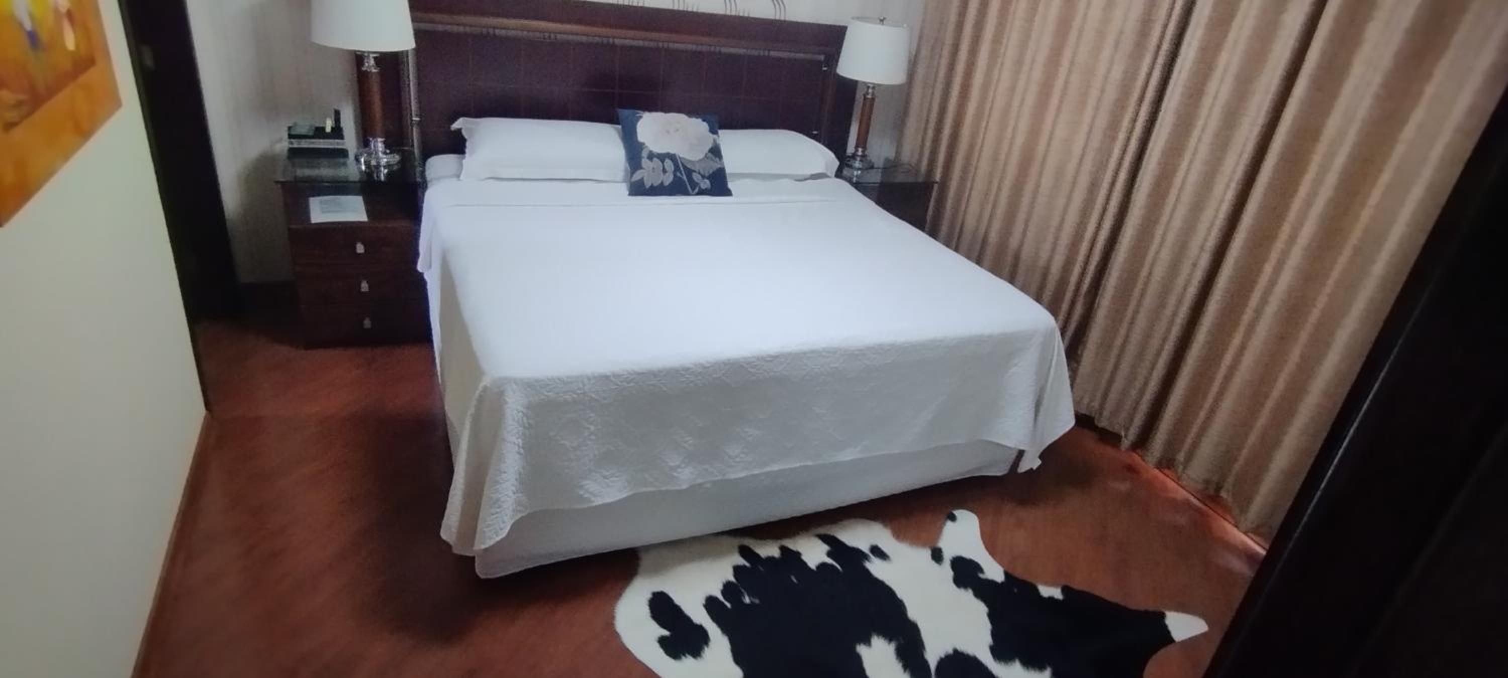 King Suite with Spa Bath - Photo 6