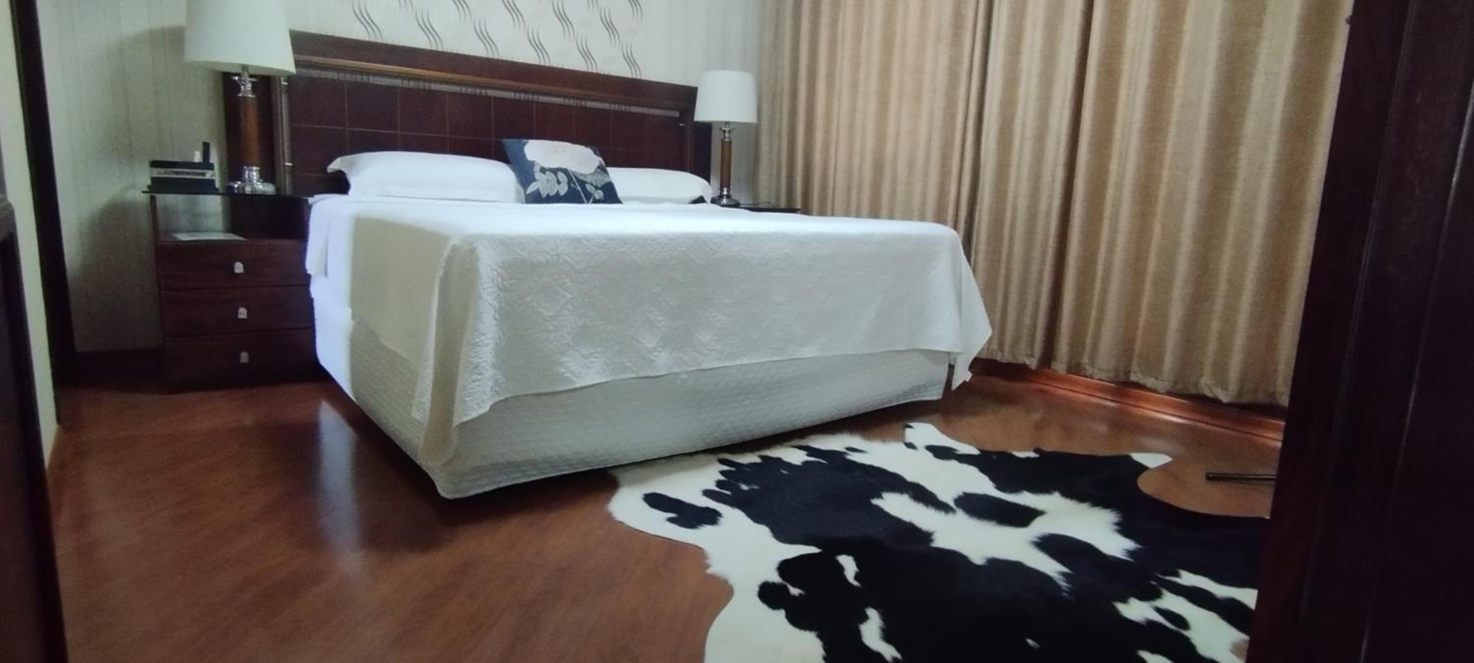 King Suite with Spa Bath - Photo 10