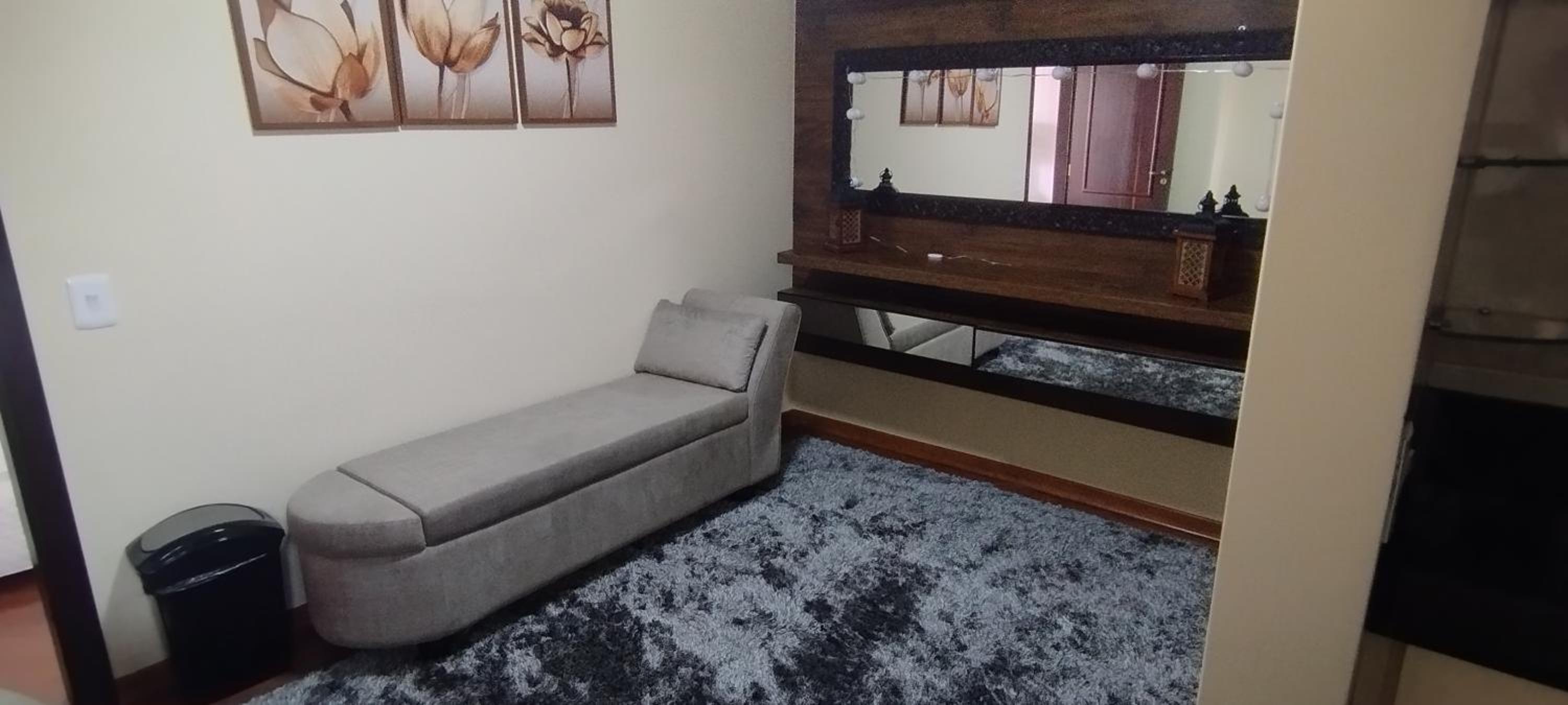 King Suite with Spa Bath - Photo 20