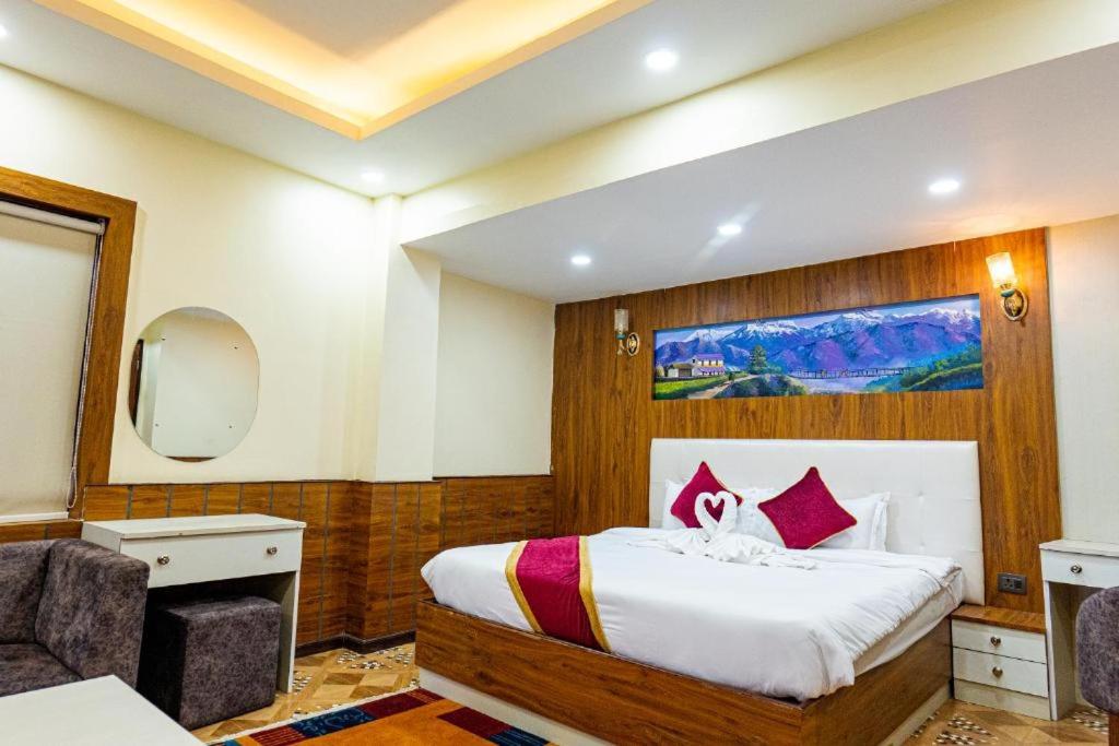 Superior King Room