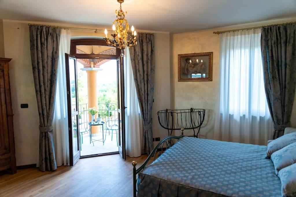 Villa photo 1