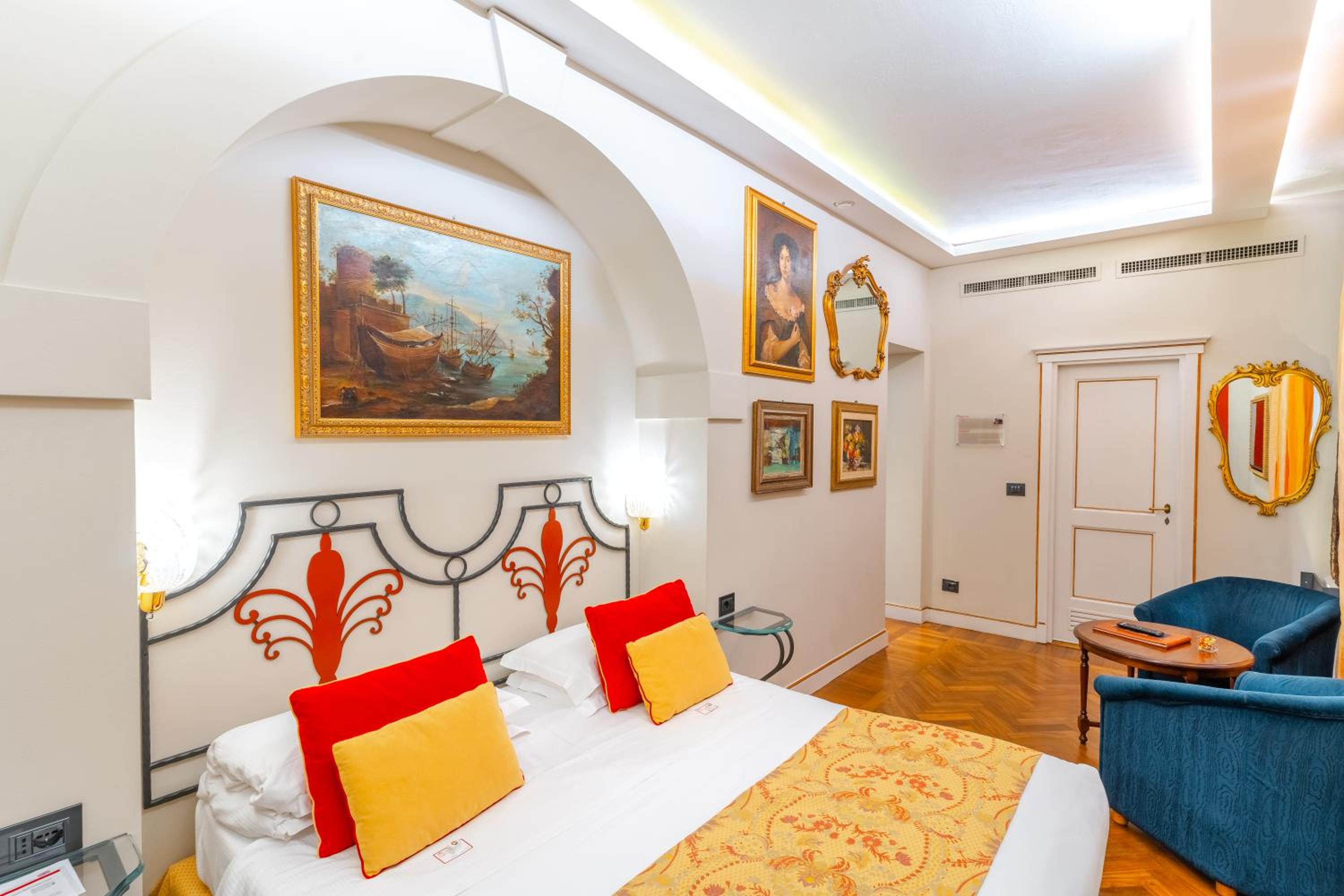Standard Double Room - Photo 22