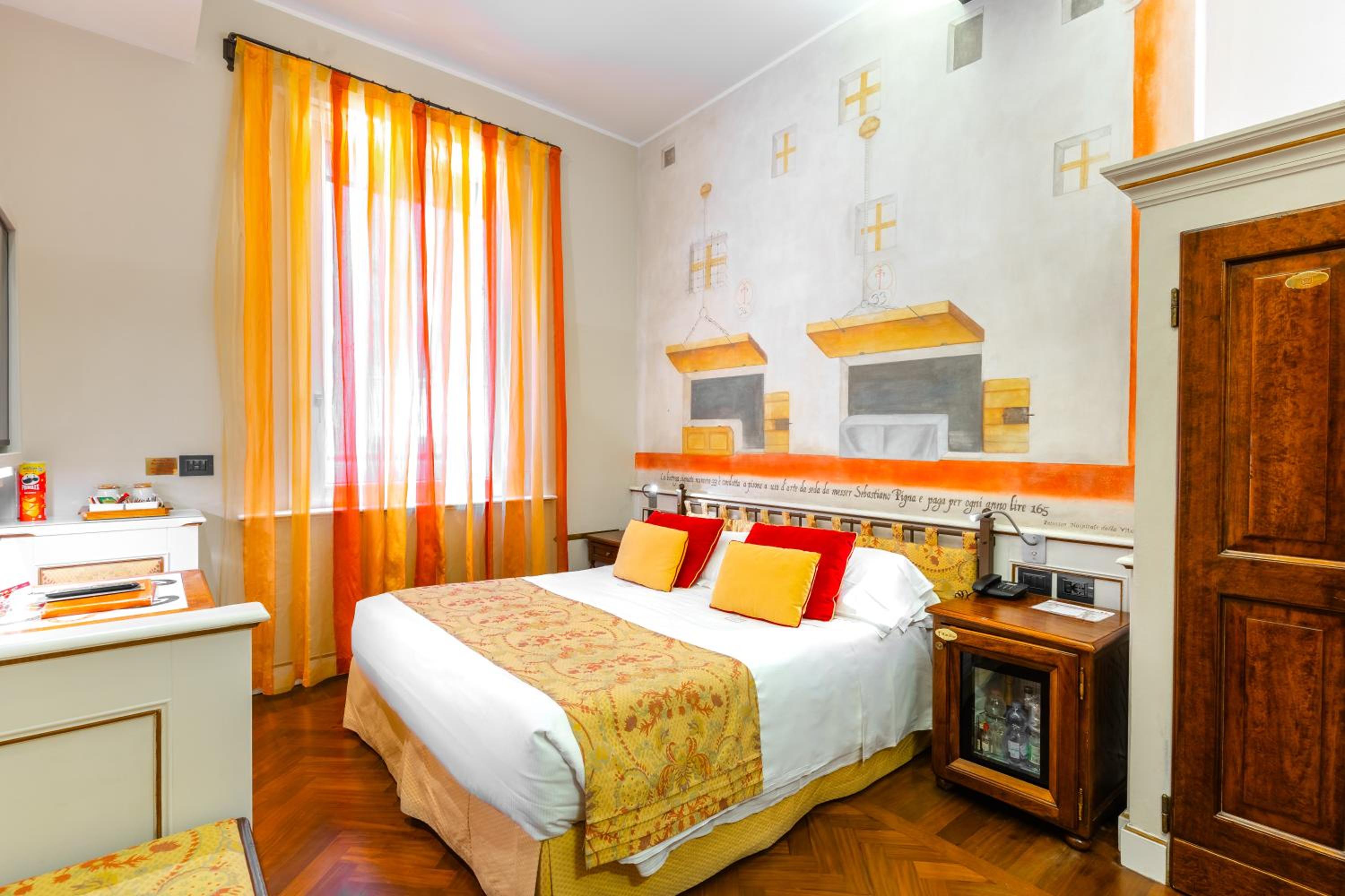 Standard Double Room - Photo 24