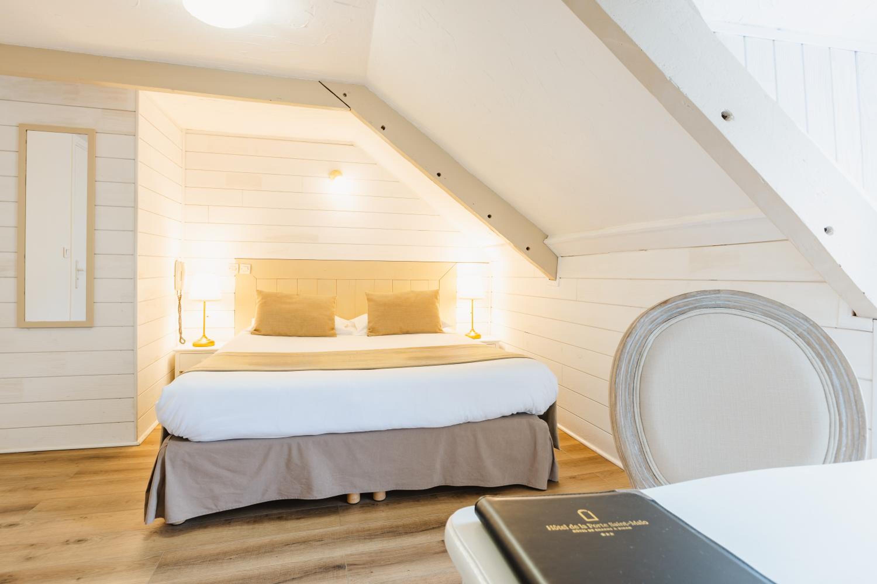 Quadruple Room - Photo 2