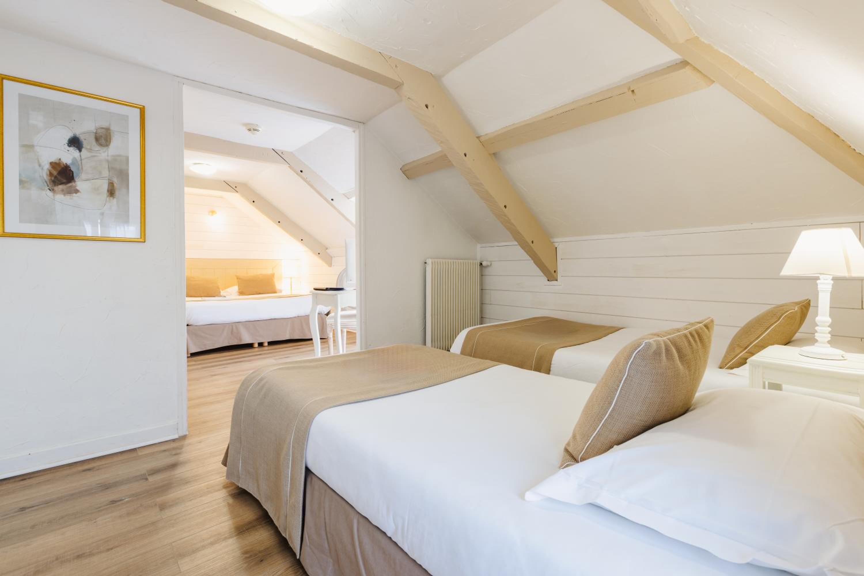 Quadruple Room - Photo 15