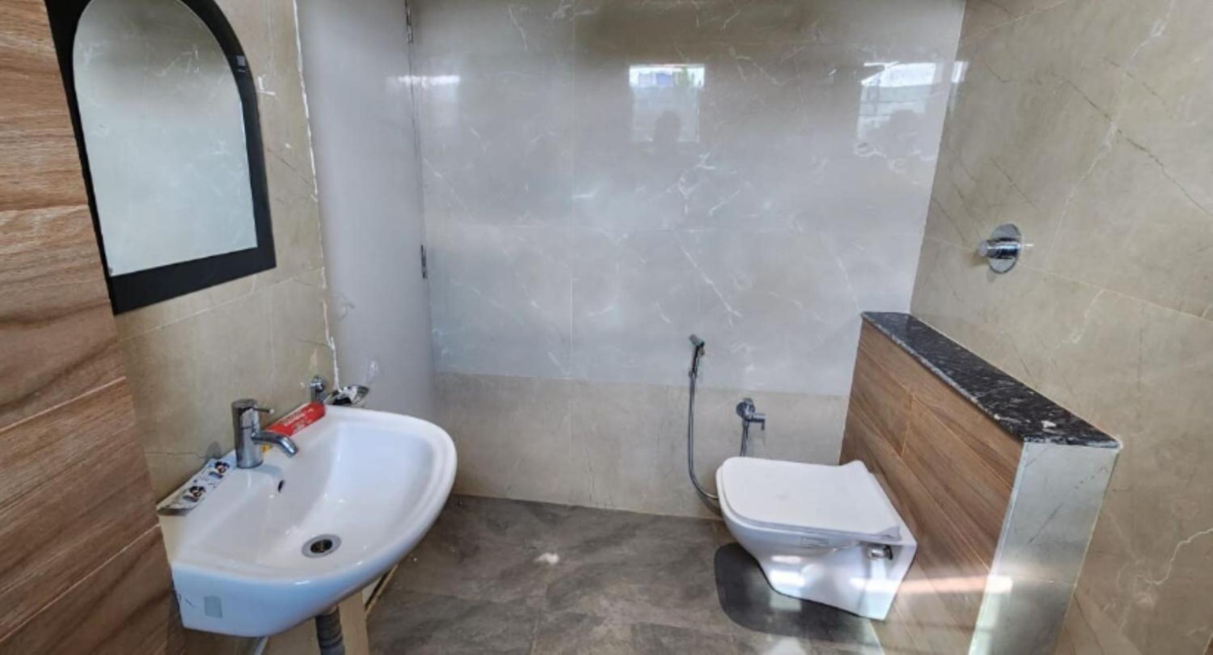 Standard Double Room With Fan photo 2