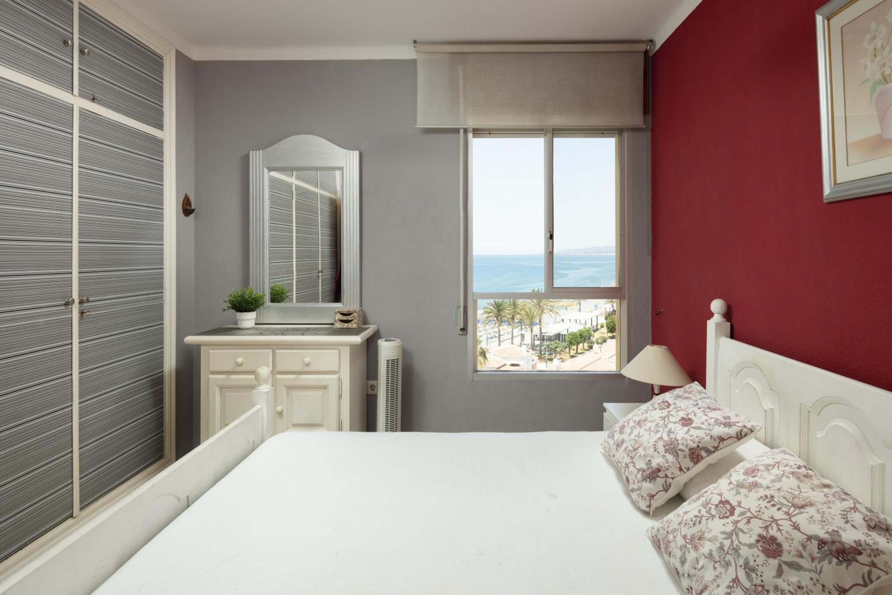 Studio Apartment with Sea View photo 3