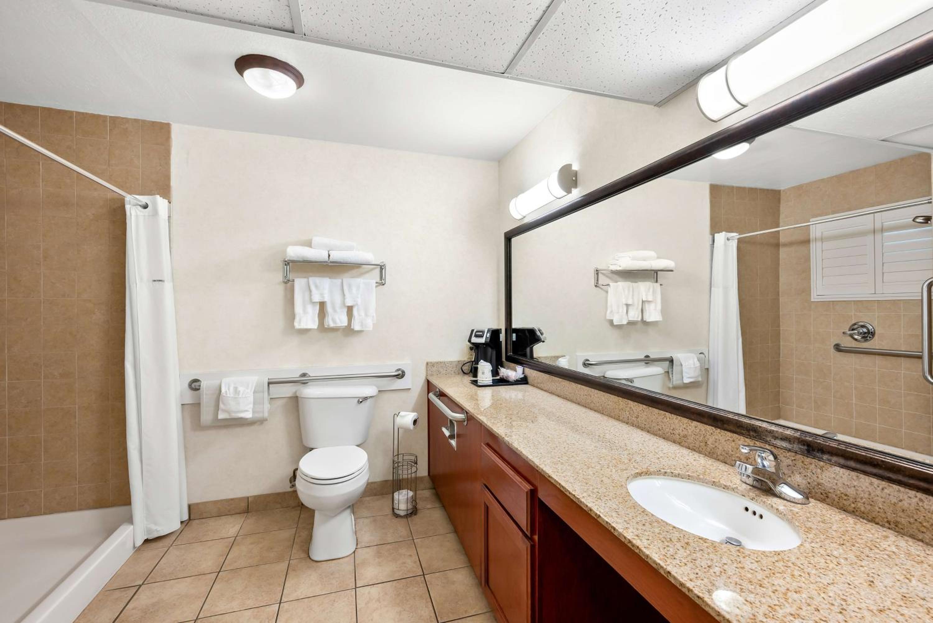 Double Room with Two Double Beds and Walk-In Shower - Disability Access/Non-Smoking photo 2