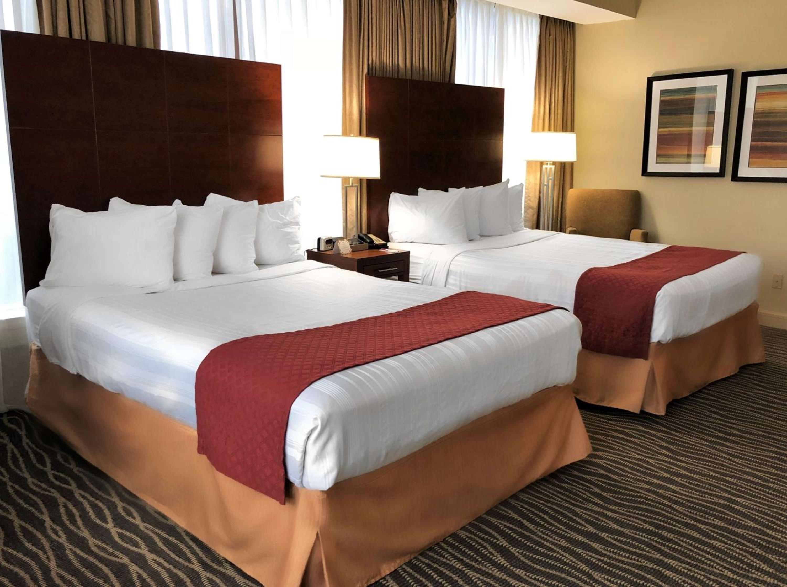 Queen Room with Two Queen Beds and City View - Photo 3